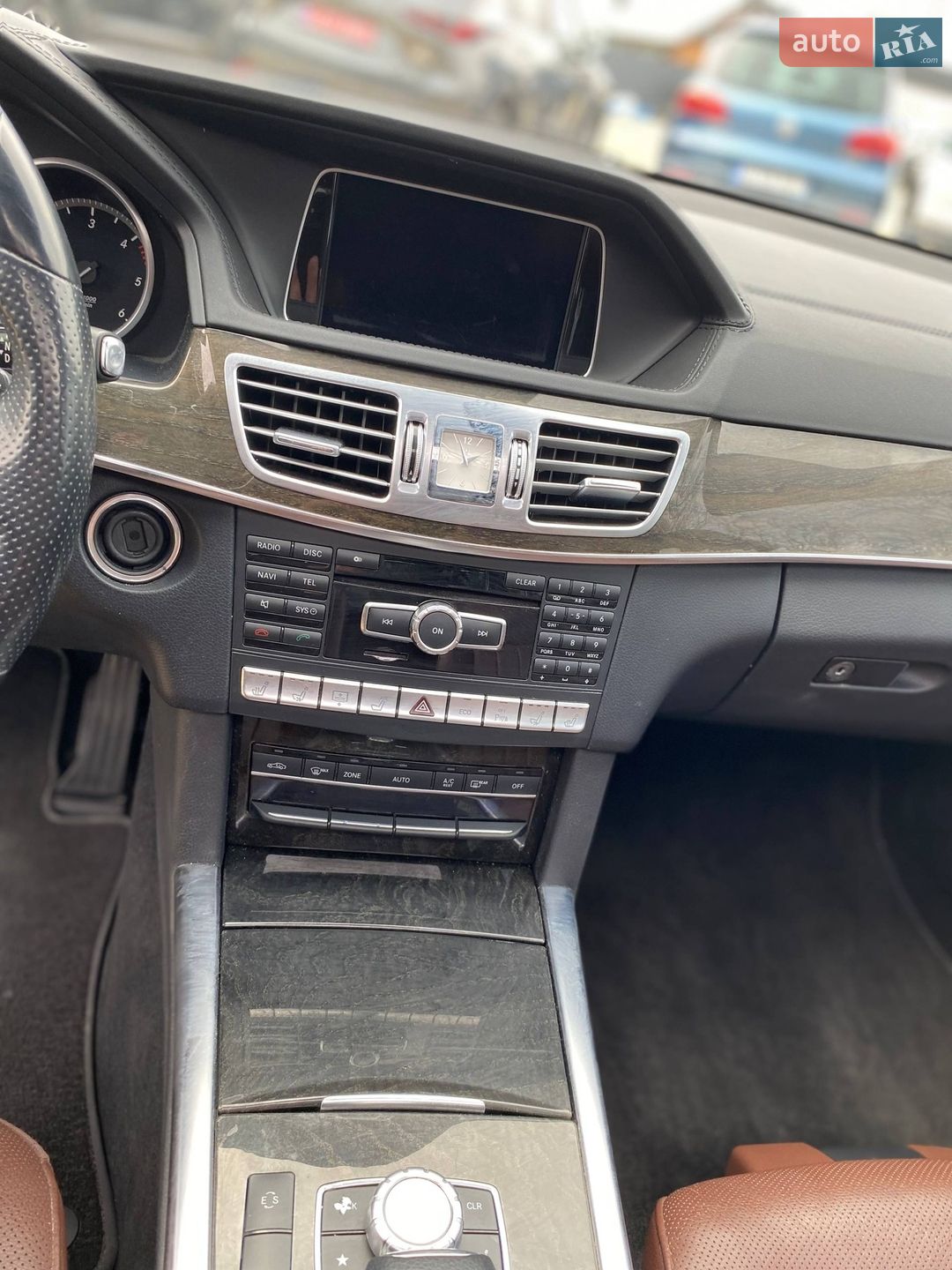 Mercedes-Benz E-Class 2013 VIN WDDHF9HB3EA945902 фото оголошення 15 з 25