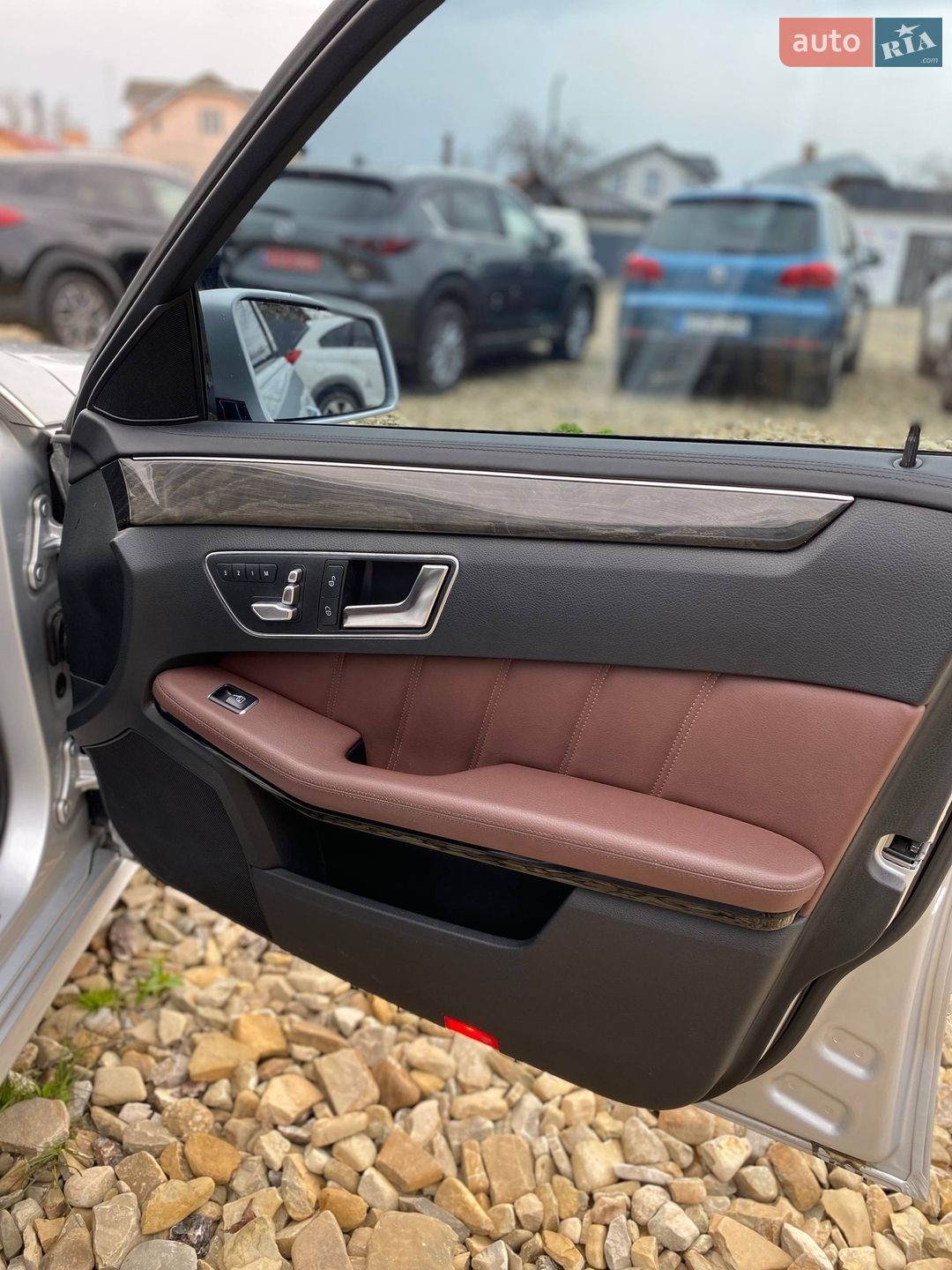 Mercedes-Benz E-Class 2013 VIN WDDHF9HB3EA945902 фото оголошення 20 з 25