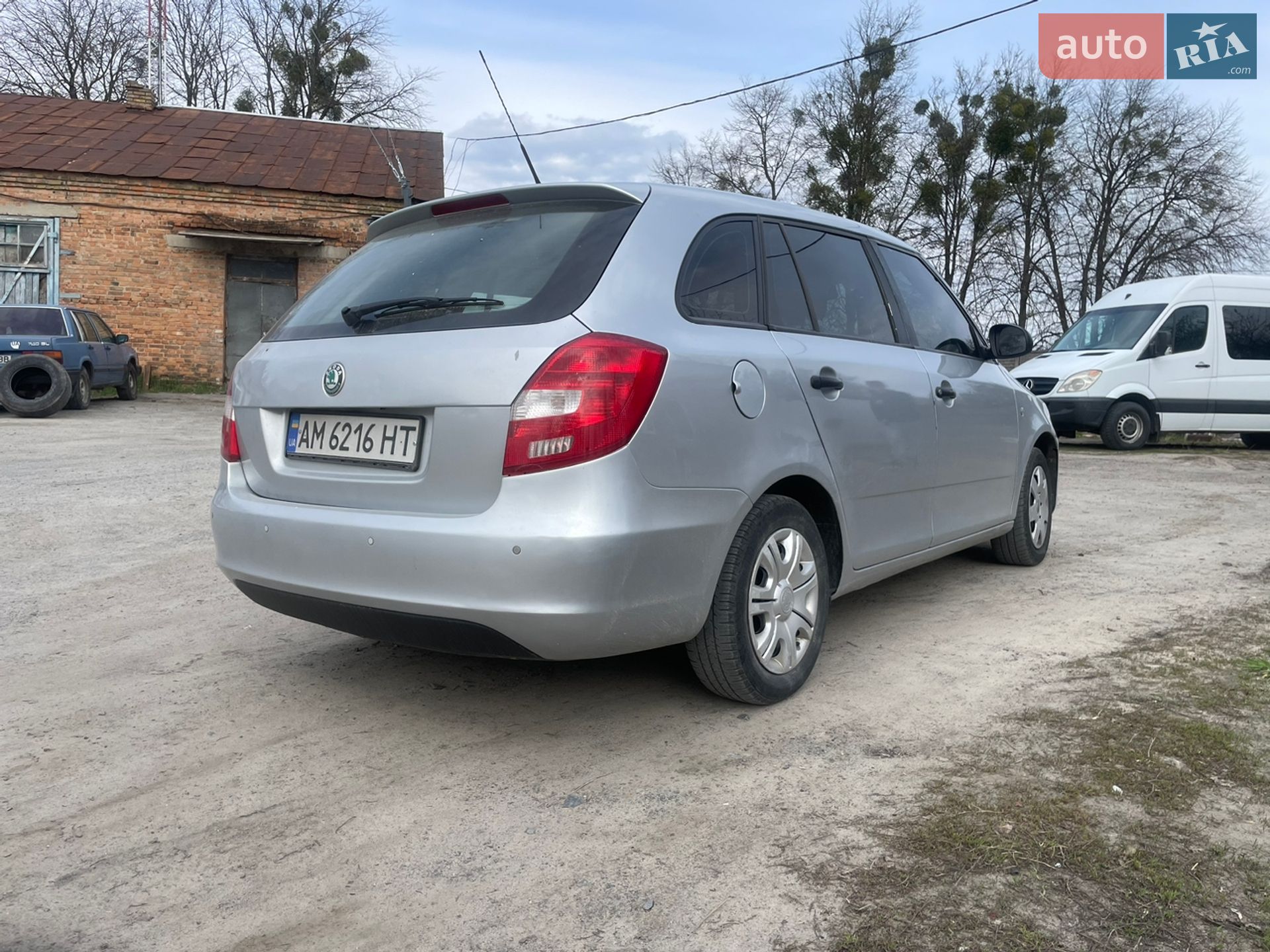 Skoda Fabia 2011 VIN TMBJS25J1C3104026 фото оголошення 4 з 16