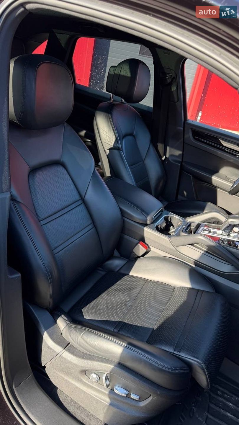 Porsche Cayenne 2018 VIN WP1ZZZ9YZKDA03524 фото оголошення 11 з 86