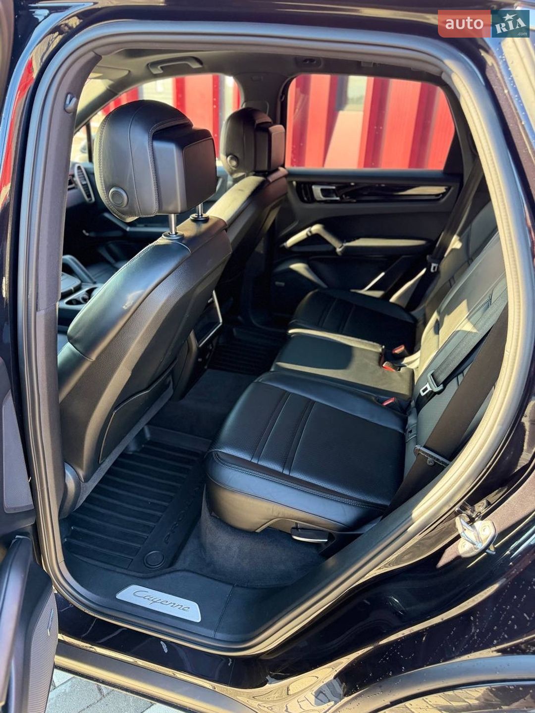 Porsche Cayenne 2018 VIN WP1ZZZ9YZKDA03524 фото оголошення 27 з 86