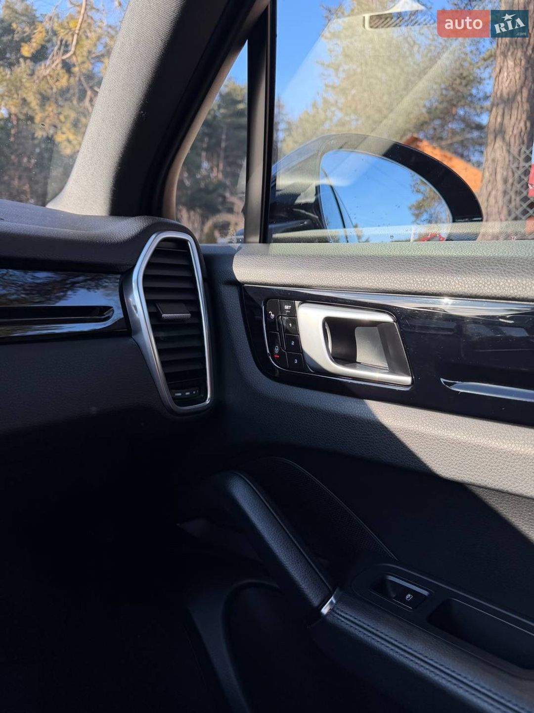 Porsche Cayenne 2018 VIN WP1ZZZ9YZKDA03524 фото оголошення 47 з 86