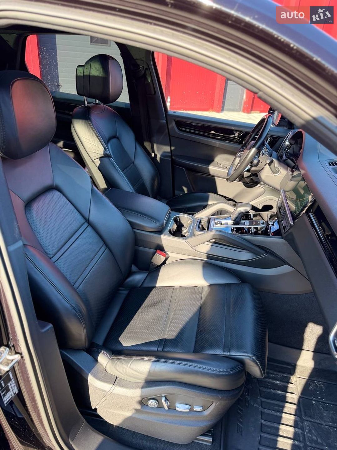 Porsche Cayenne 2018 VIN WP1ZZZ9YZKDA03524 фото оголошення 75 з 86
