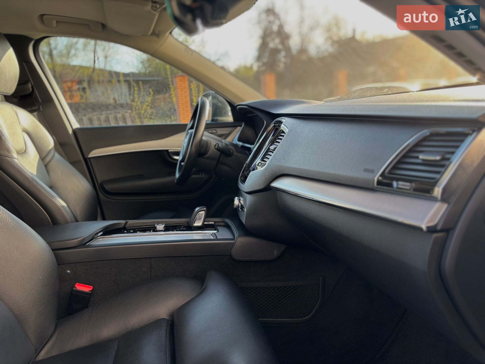 Volvo XC90 2020 VIN YV1LCK2VCM1685454 фото оголошення 54 з 61