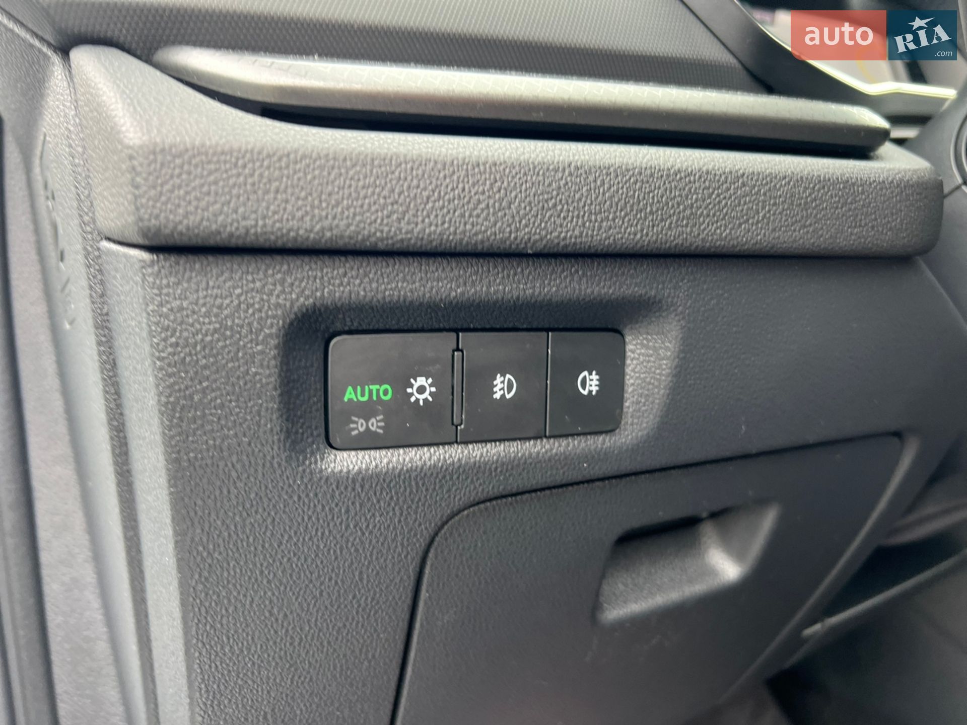 Skoda Octavia 2021 VIN TMBJJ7NX3NY051095 фото оголошення 13 з 16