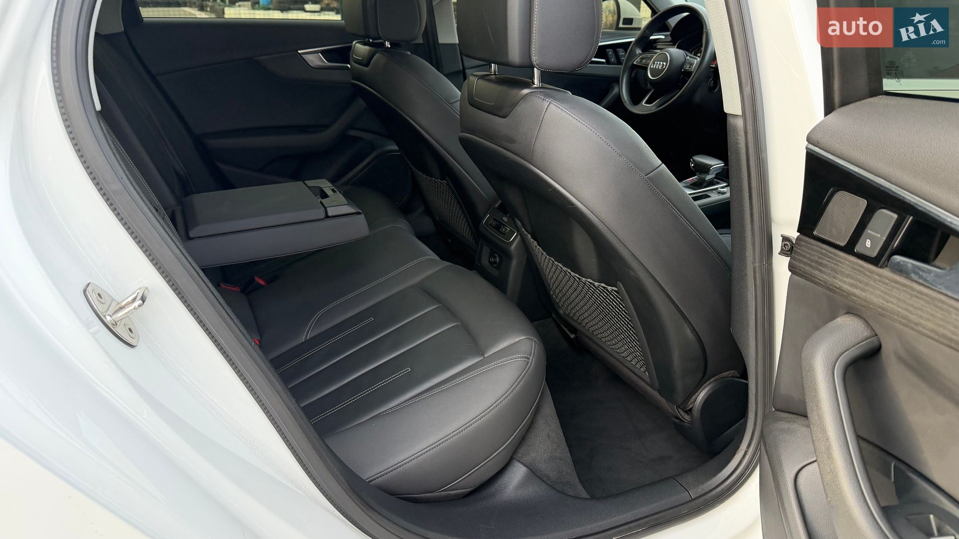 Audi A4 2020 VIN WAUGMAF45LN008750 фото оголошення 9 з 15