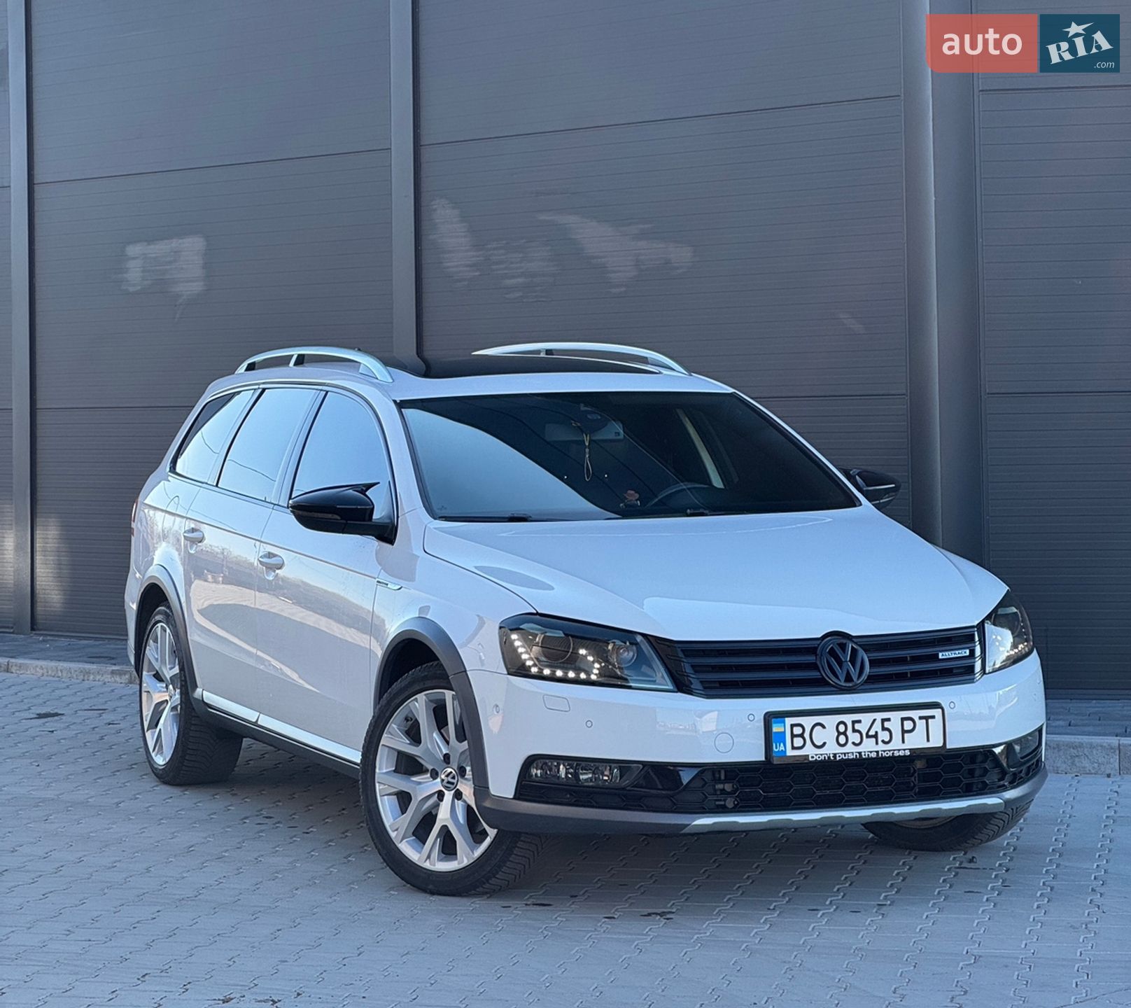 Volkswagen Passat Alltrack 2014 VIN WVWZZZ3CZEE061733 фото оголошення 2 з 56