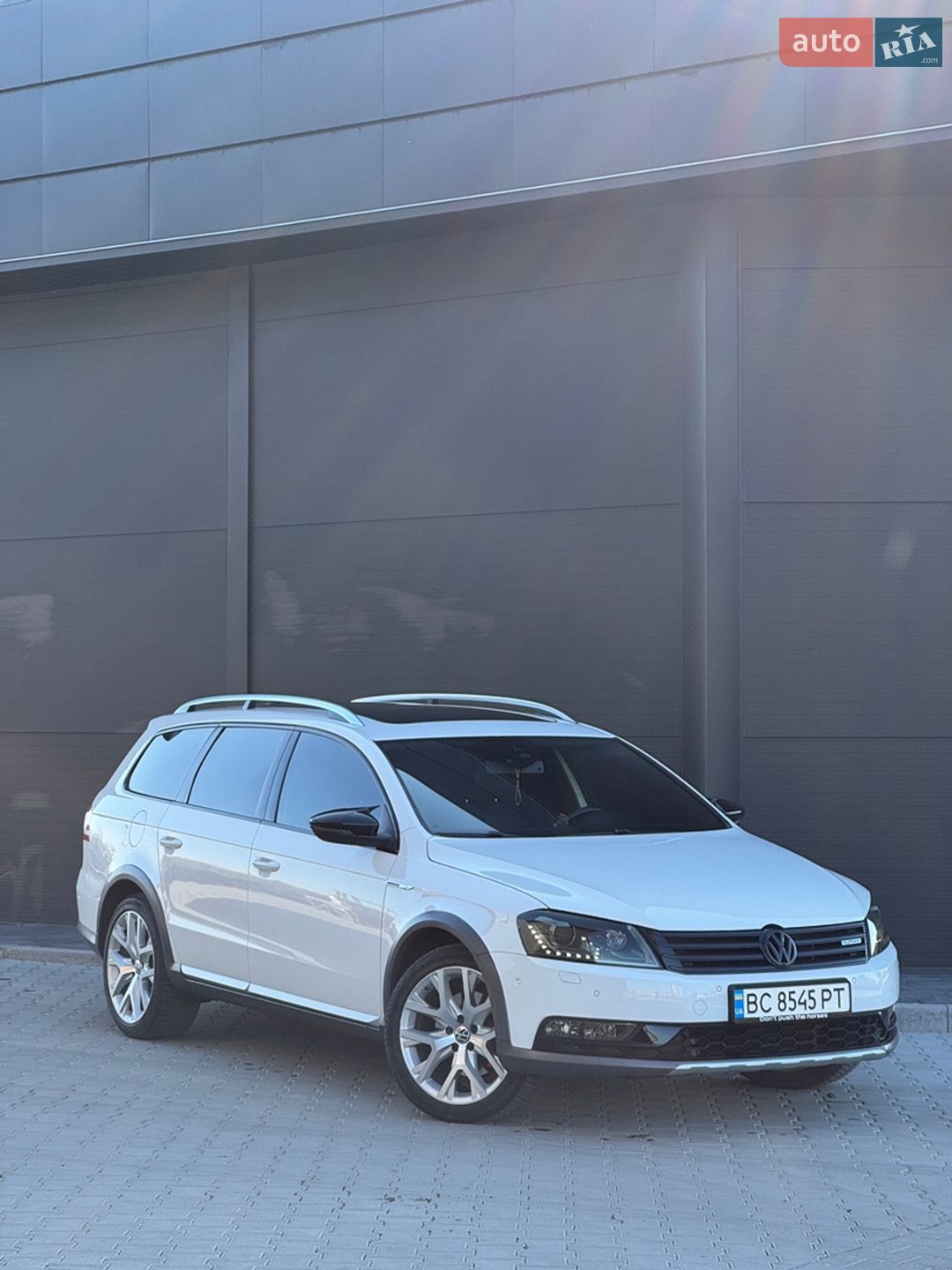 Volkswagen Passat Alltrack 2014 VIN WVWZZZ3CZEE061733 фото оголошення 4 з 56