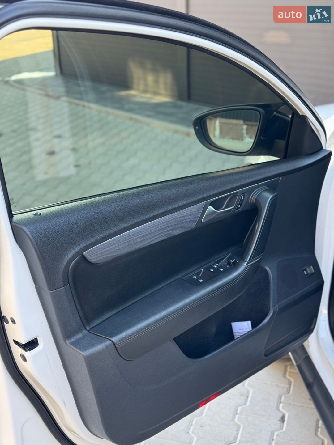 Volkswagen Passat Alltrack 2014 VIN WVWZZZ3CZEE061733 фото оголошення 27 з 56