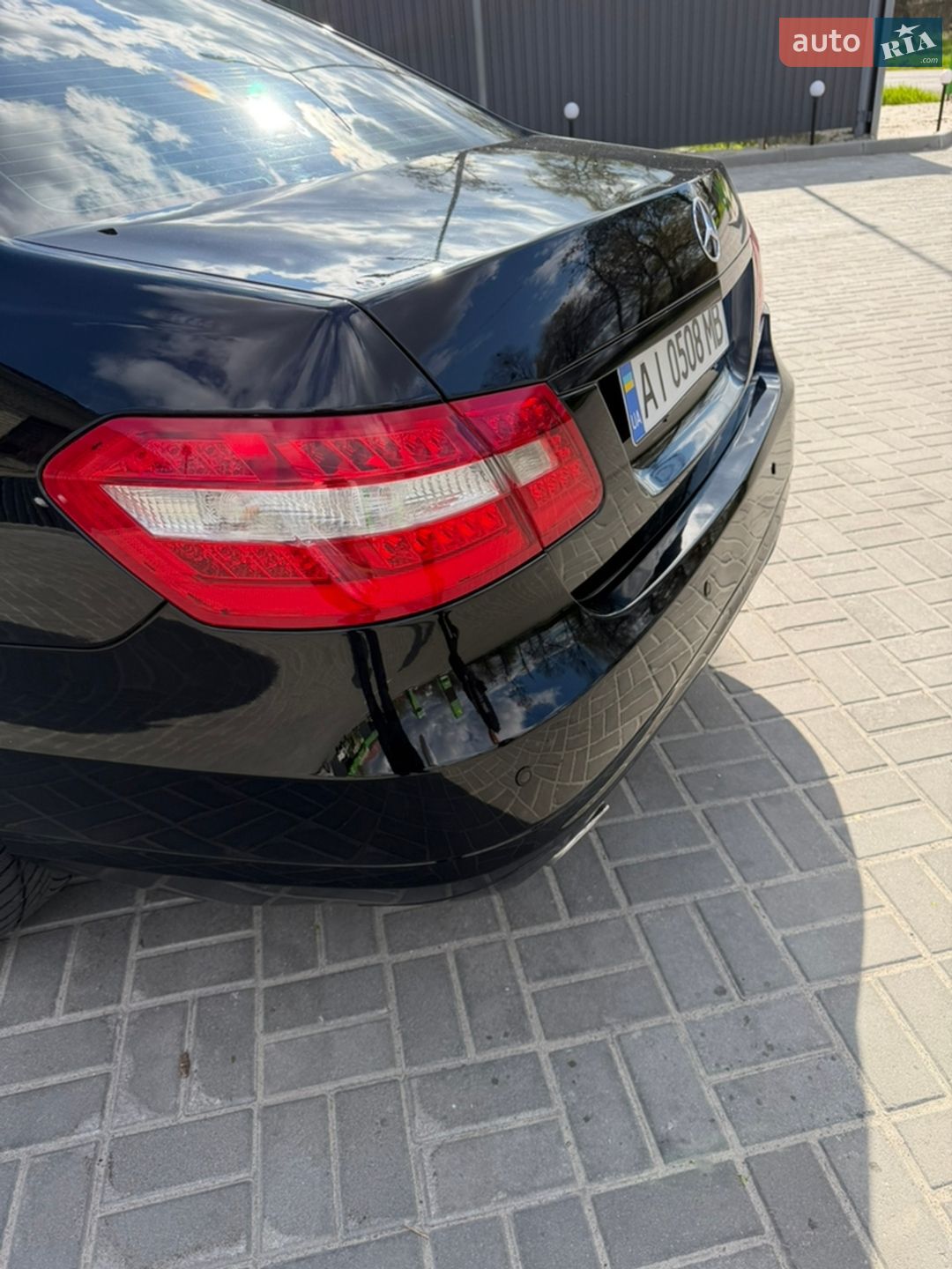 Mercedes-Benz E-Class 2011 VIN WDD2120411A510954 фото оголошення 19 з 24