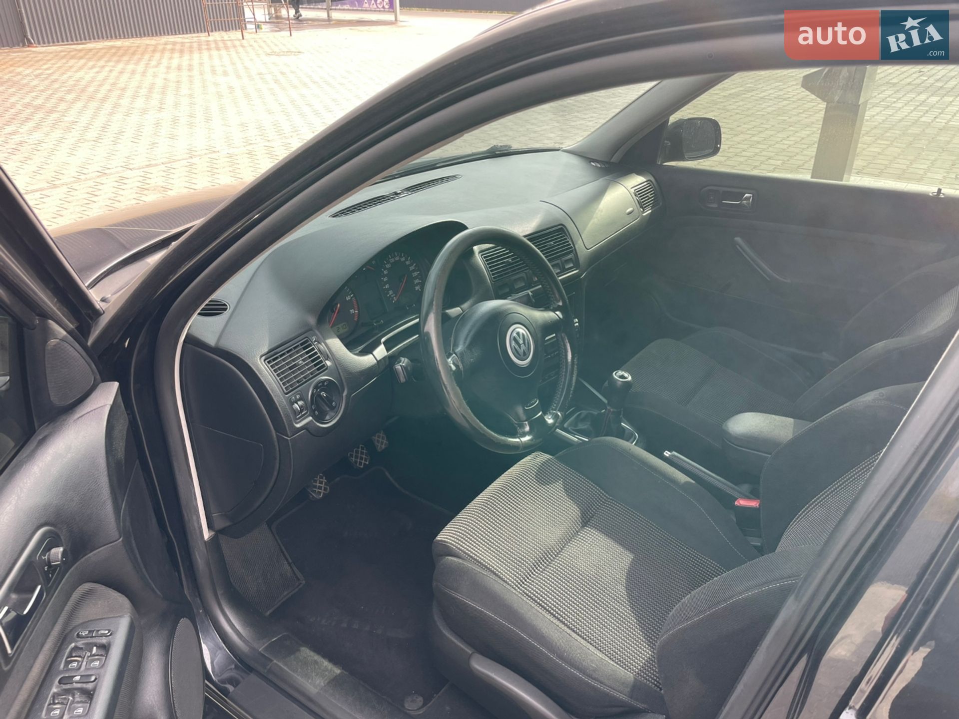 Volkswagen Golf 2003 VIN WVWZZZ1JZ3W618608 фото оголошення 15 з 25