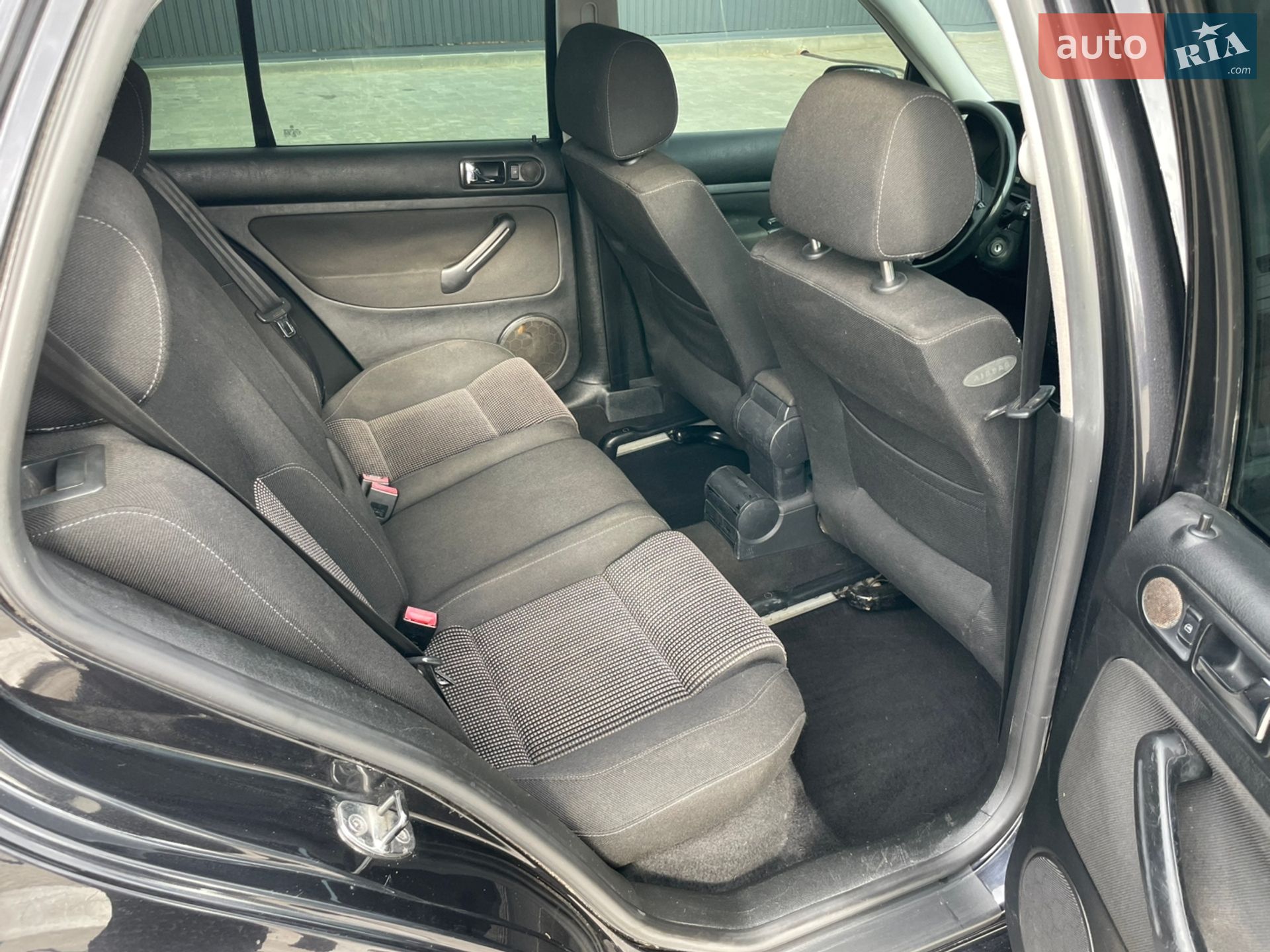 Volkswagen Golf 2003 VIN WVWZZZ1JZ3W618608 фото оголошення 18 з 25