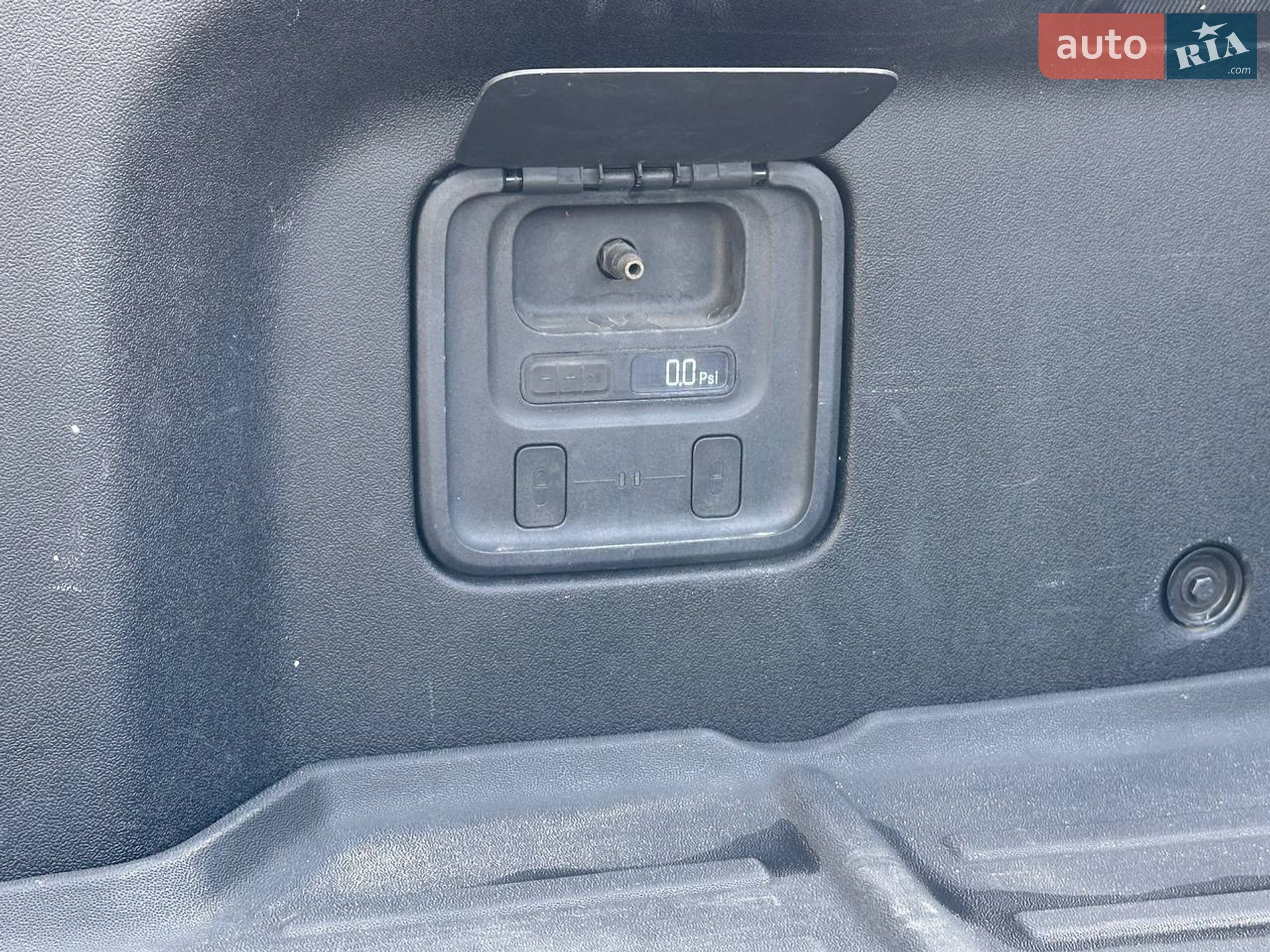 Rivian R1T 2023 VIN 7FCTGAAA0PN021721 фото оголошення 49 з 54