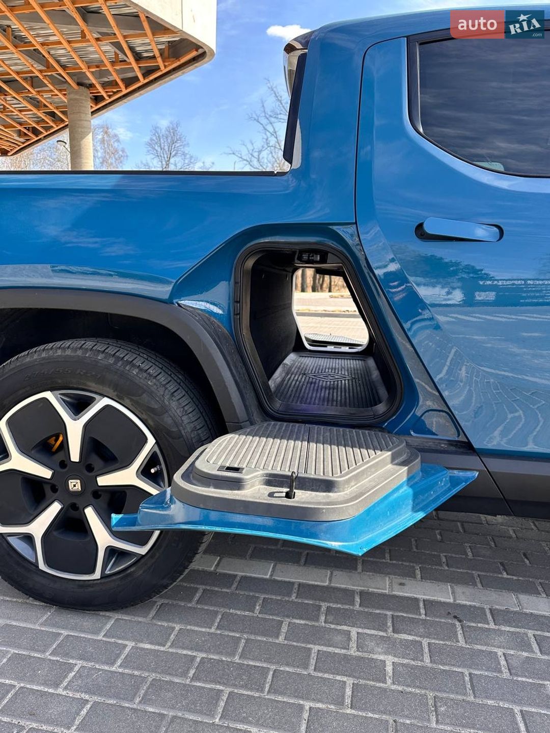 Rivian R1T 2023 VIN 7FCTGAAA0PN021721 фото оголошення 22 з 54