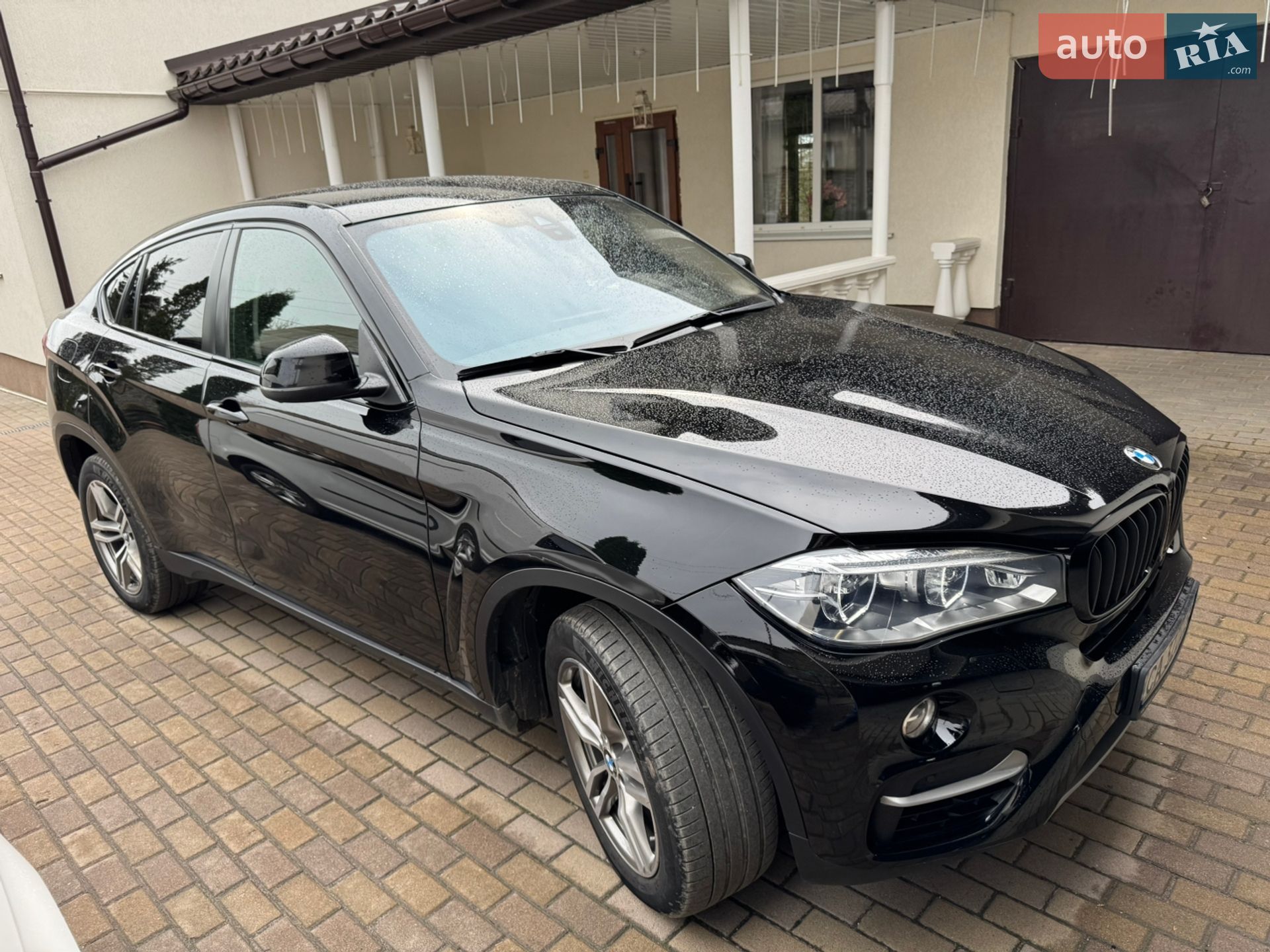 BMW X6 2017 VIN WBAKV210300V41870 фото оголошення 2 з 13