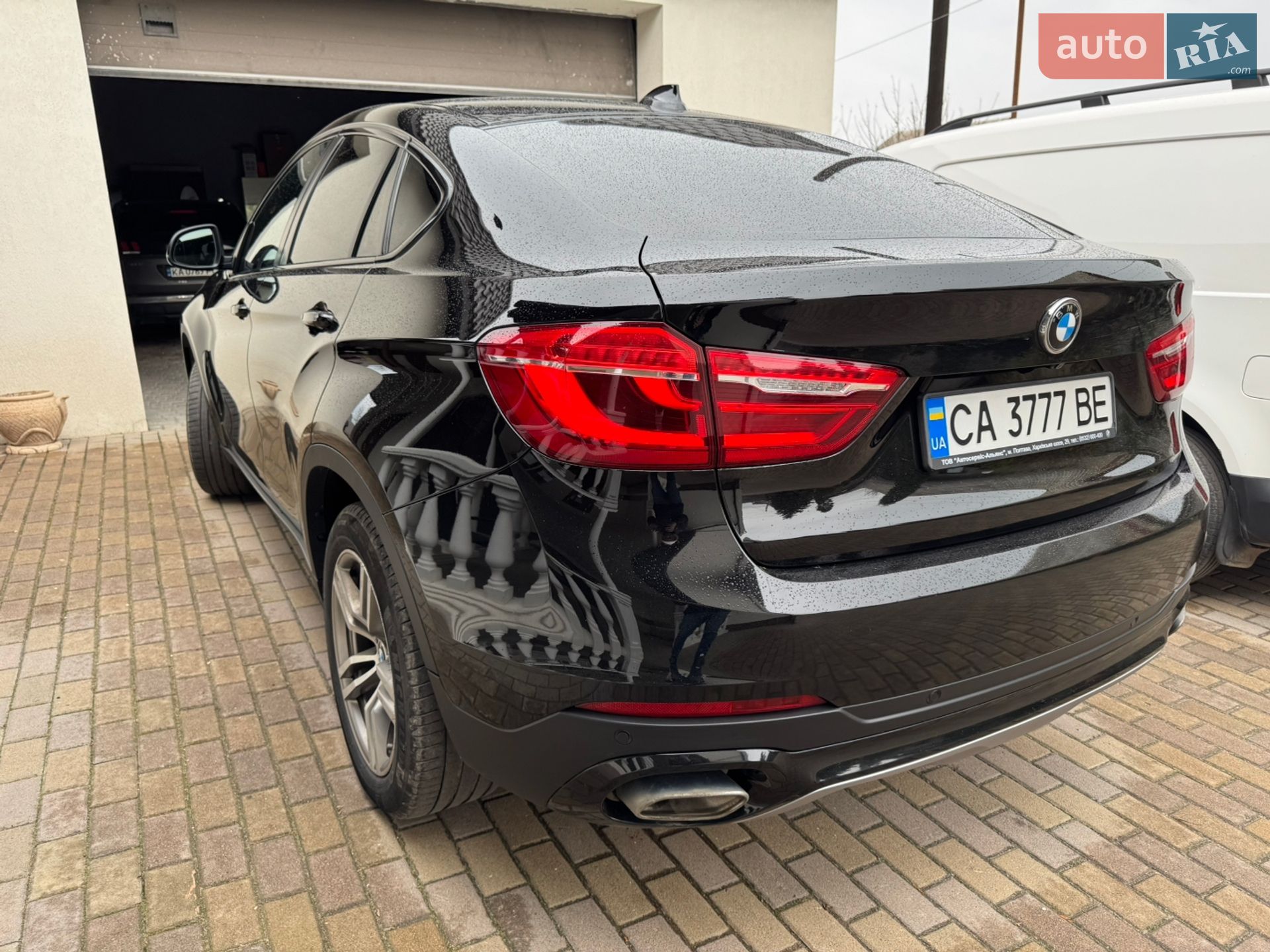 BMW X6 2017 VIN WBAKV210300V41870 фото оголошення 3 з 13