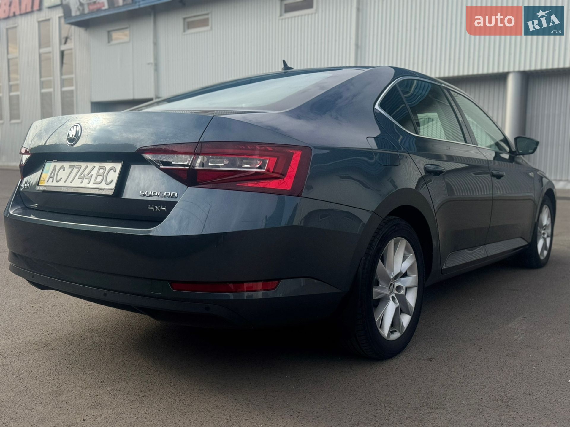 Skoda Superb 2017 VIN TMBCJ7NP1H7535138 фото оголошення 9 з 42