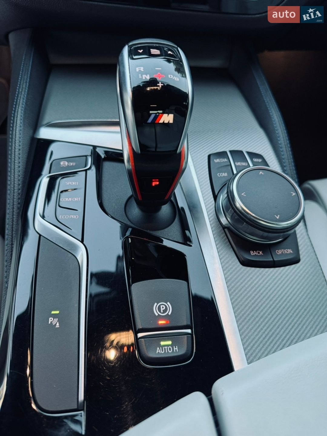 BMW 5 Series 2017 VIN WBAJC51050G468558 фото оголошення 21 з 55