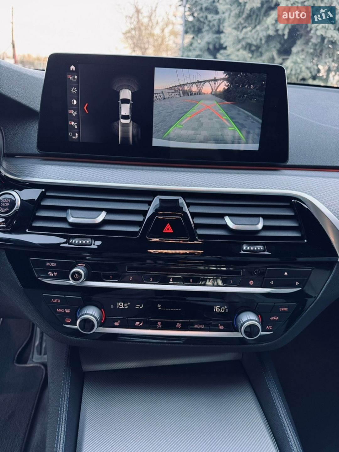 BMW 5 Series 2017 VIN WBAJC51050G468558 фото оголошення 22 з 55