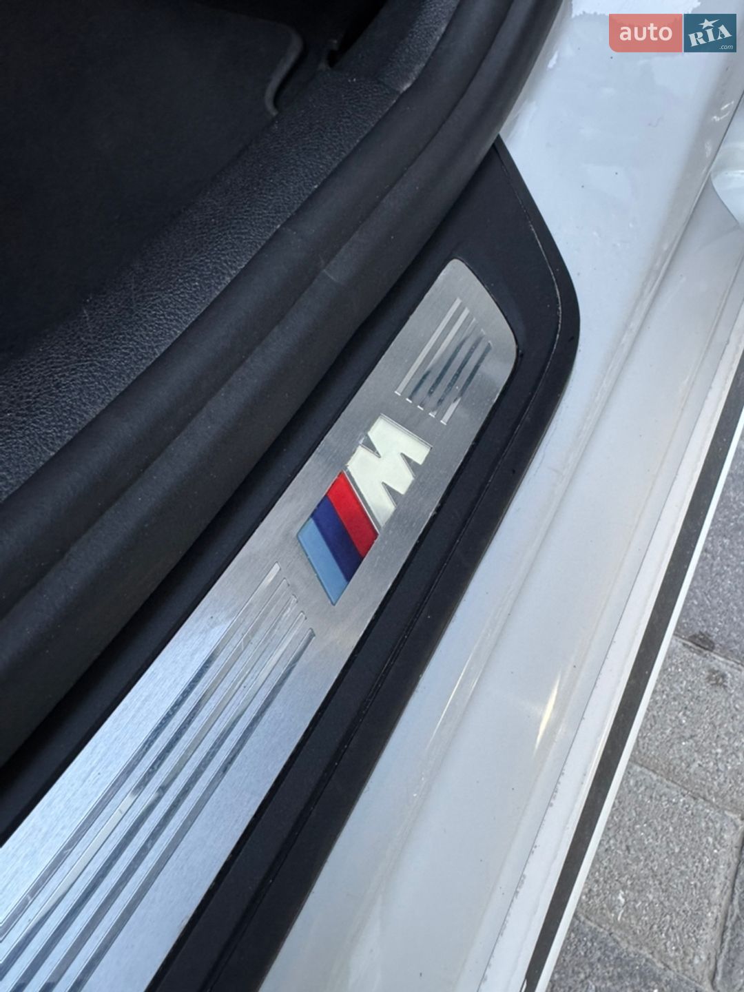 BMW 5 Series 2017 VIN WBAJC51050G468558 фото оголошення 39 з 55