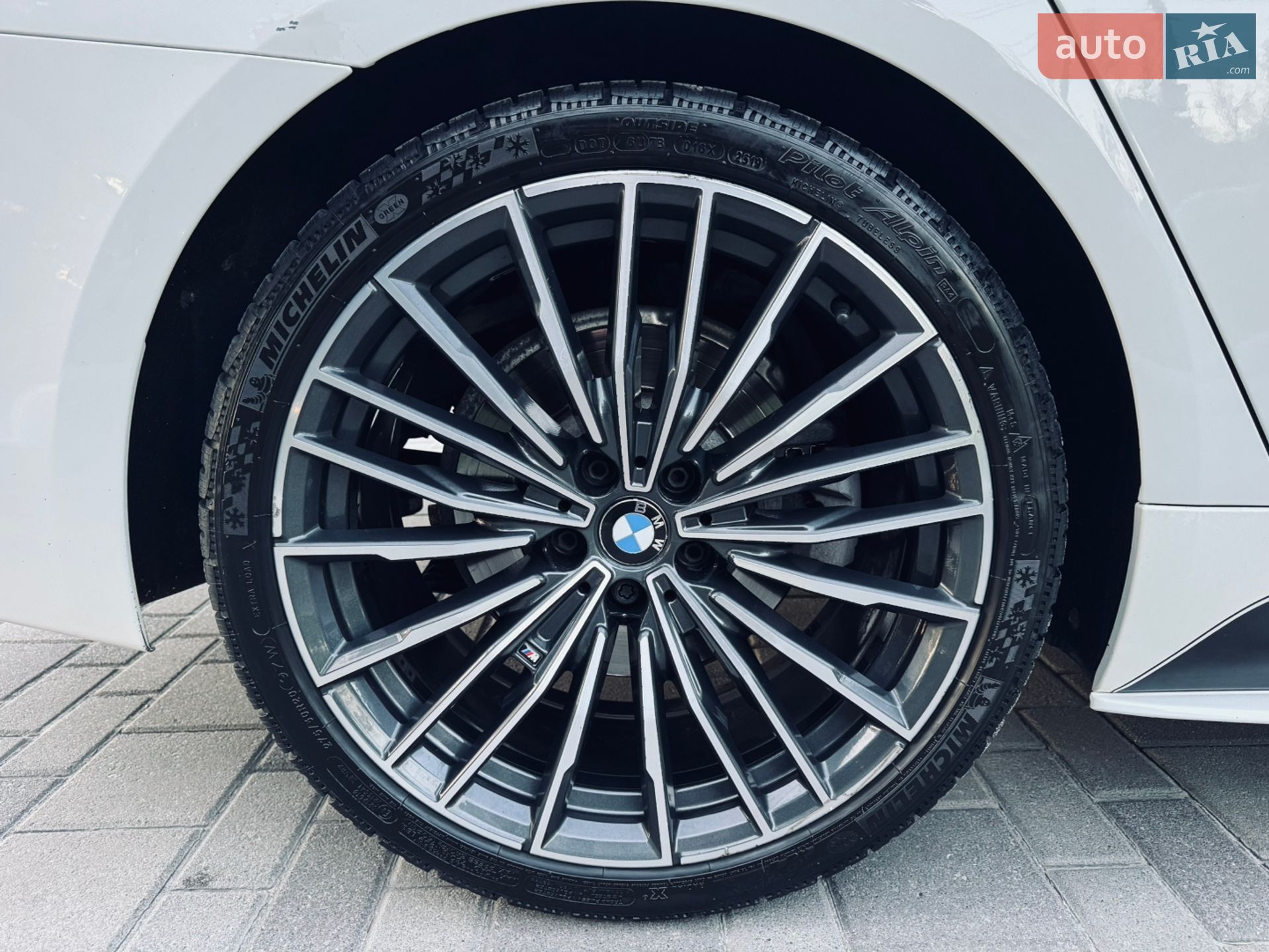 BMW 5 Series 2017 VIN WBAJC51050G468558 фото оголошення 48 з 55