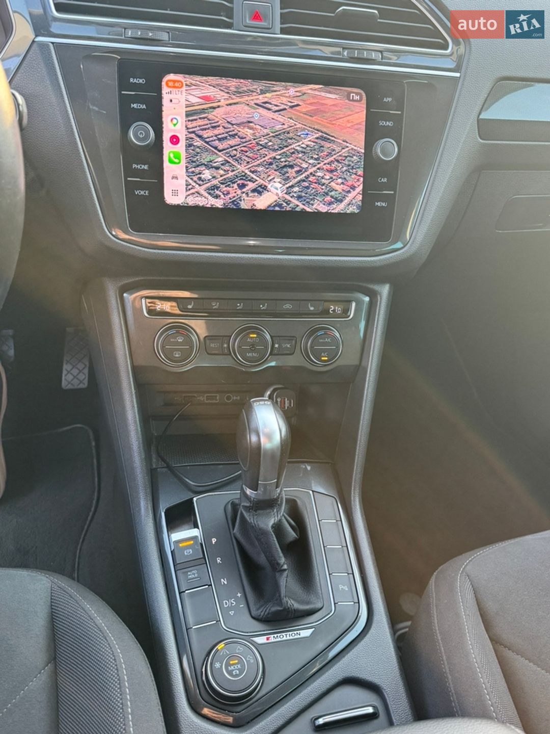 Volkswagen Tiguan 2018 VIN WVGZZZ5NZJW914607 фото оголошення 13 з 15