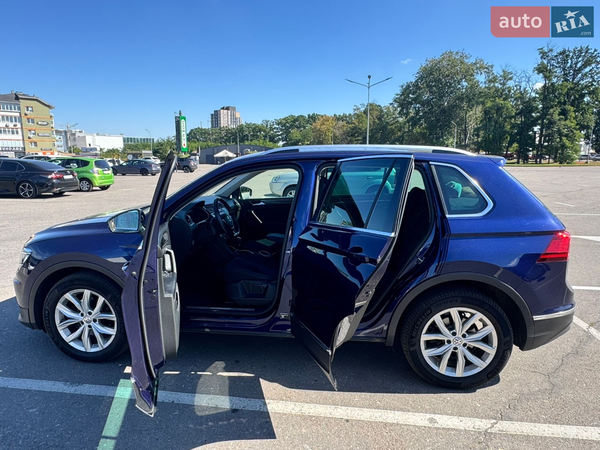 Volkswagen Tiguan 2018 VIN WVGZZZ5NZJW914607 фото оголошення 7 з 15