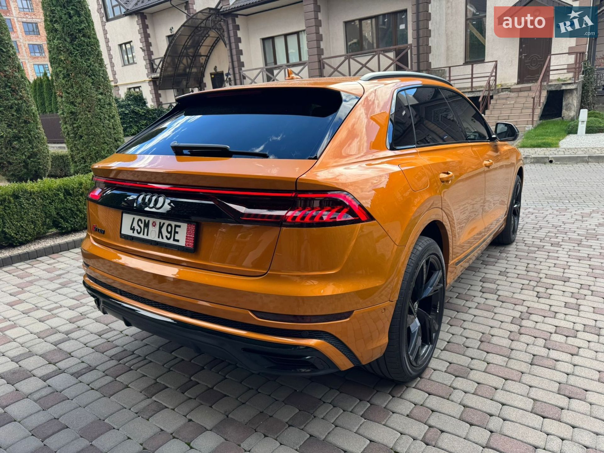 Audi Q8 2020 VIN WAUZZZF15LD016304 фото оголошення 8 з 36