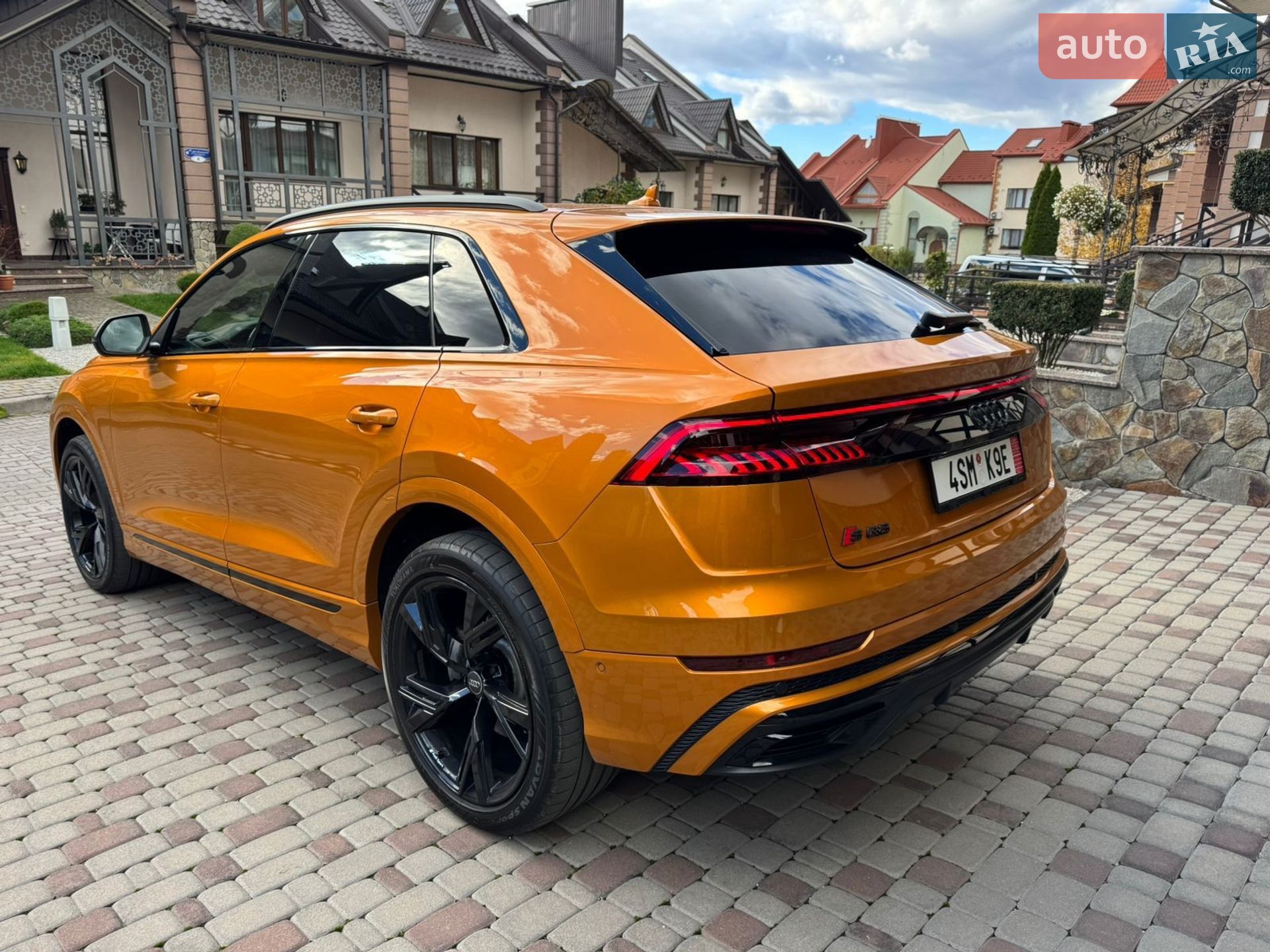 Audi Q8 2020 VIN WAUZZZF15LD016304 фото оголошення 10 з 36