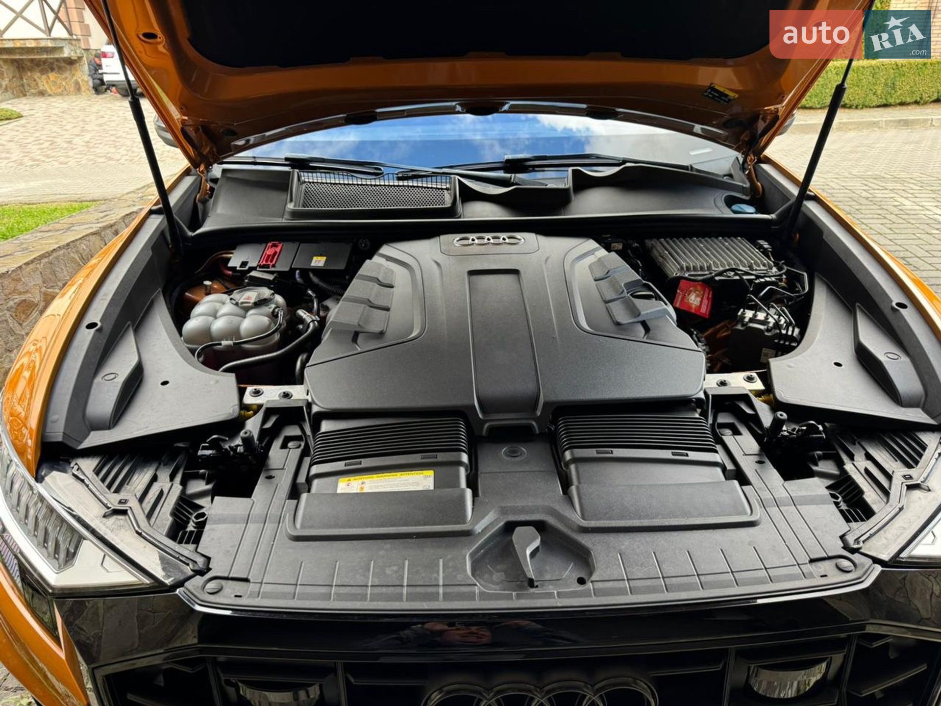 Audi Q8 2020 VIN WAUZZZF15LD016304 фото оголошення 33 з 36