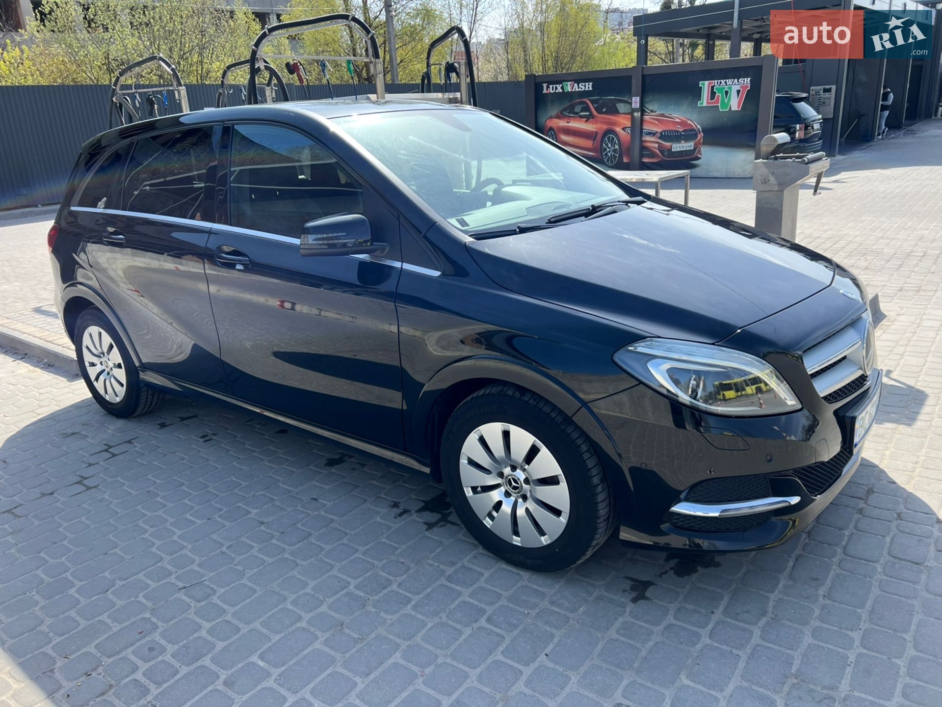 Mercedes-Benz B-Class 2016 VIN WDD2428901J013809 фото оголошення 2 з 43