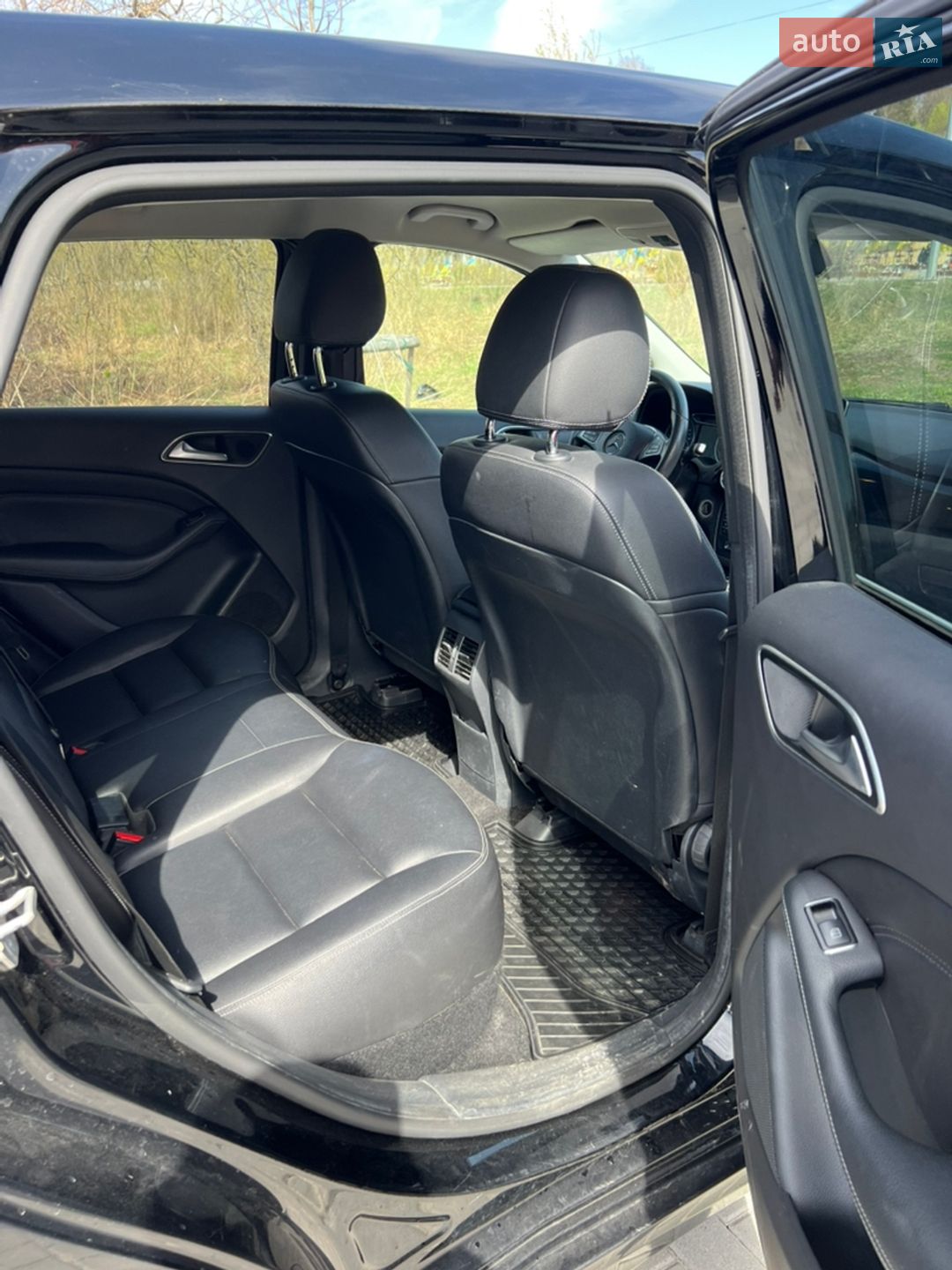 Mercedes-Benz B-Class 2016 VIN WDD2428901J013809 фото оголошення 29 з 43