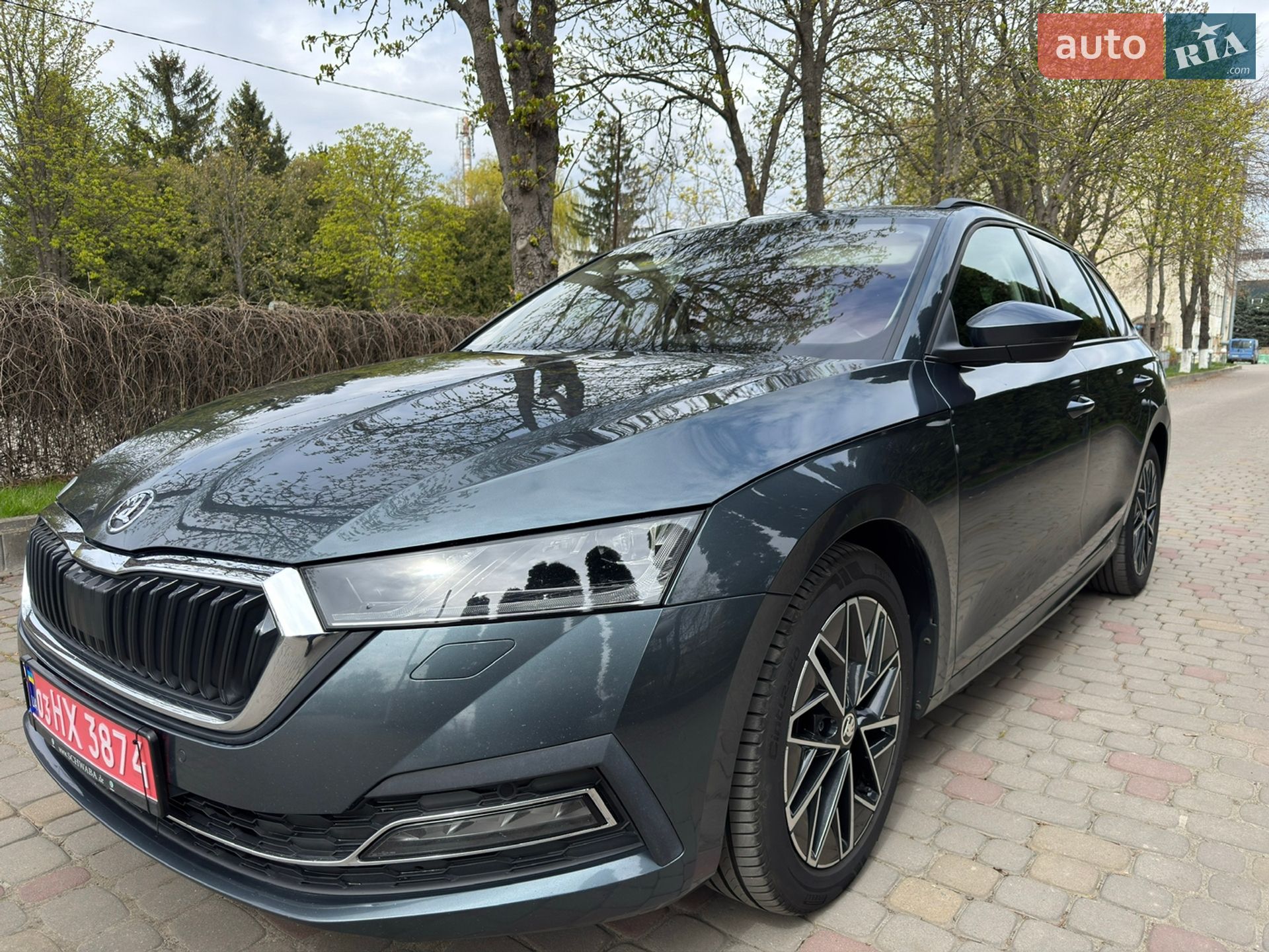 Skoda Octavia 2021 VIN TMBJJ7NX6MY189454 фото оголошення 2 з 28