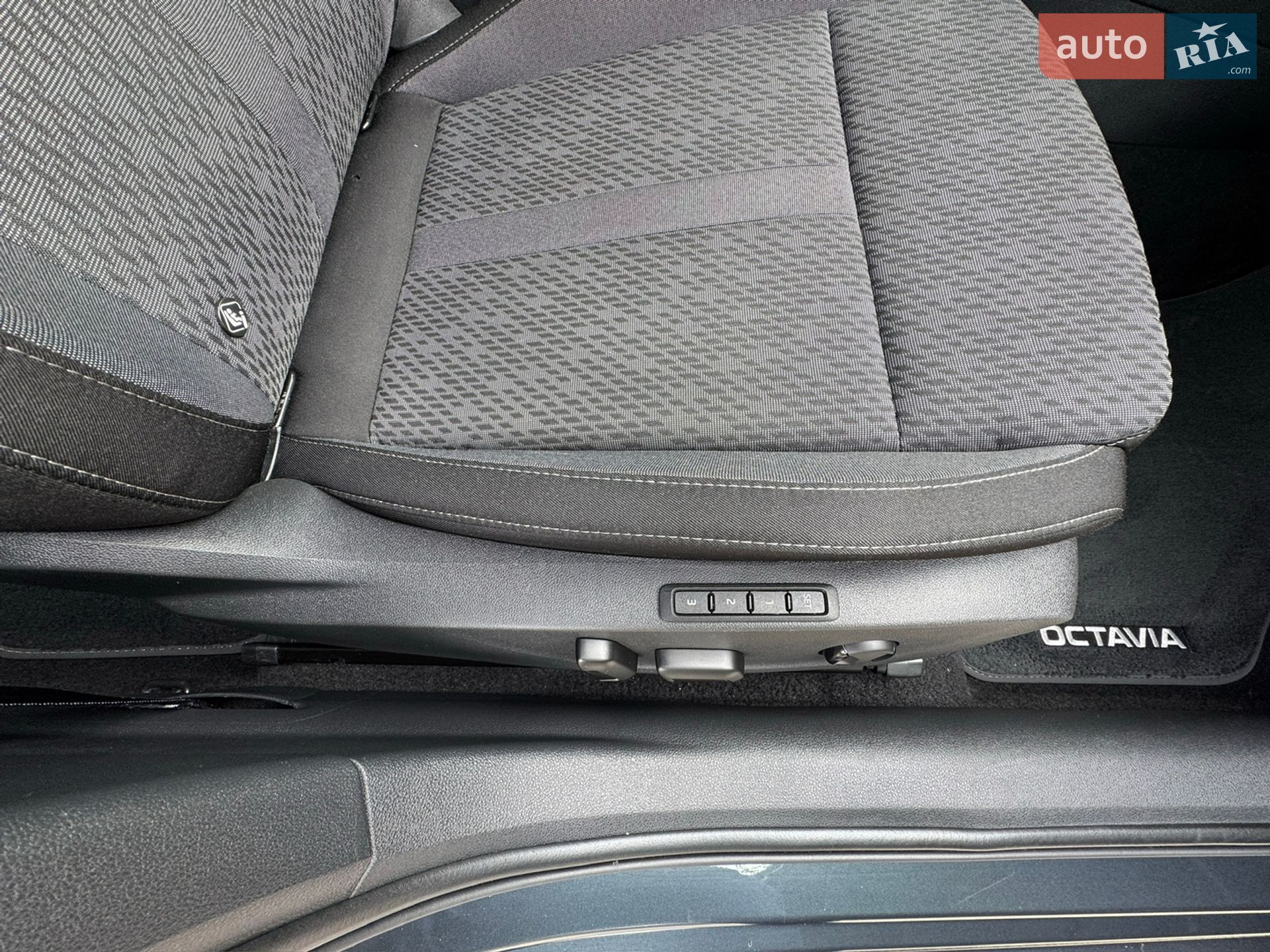 Skoda Octavia 2021 VIN TMBJJ7NX6MY189454 фото оголошення 23 з 28
