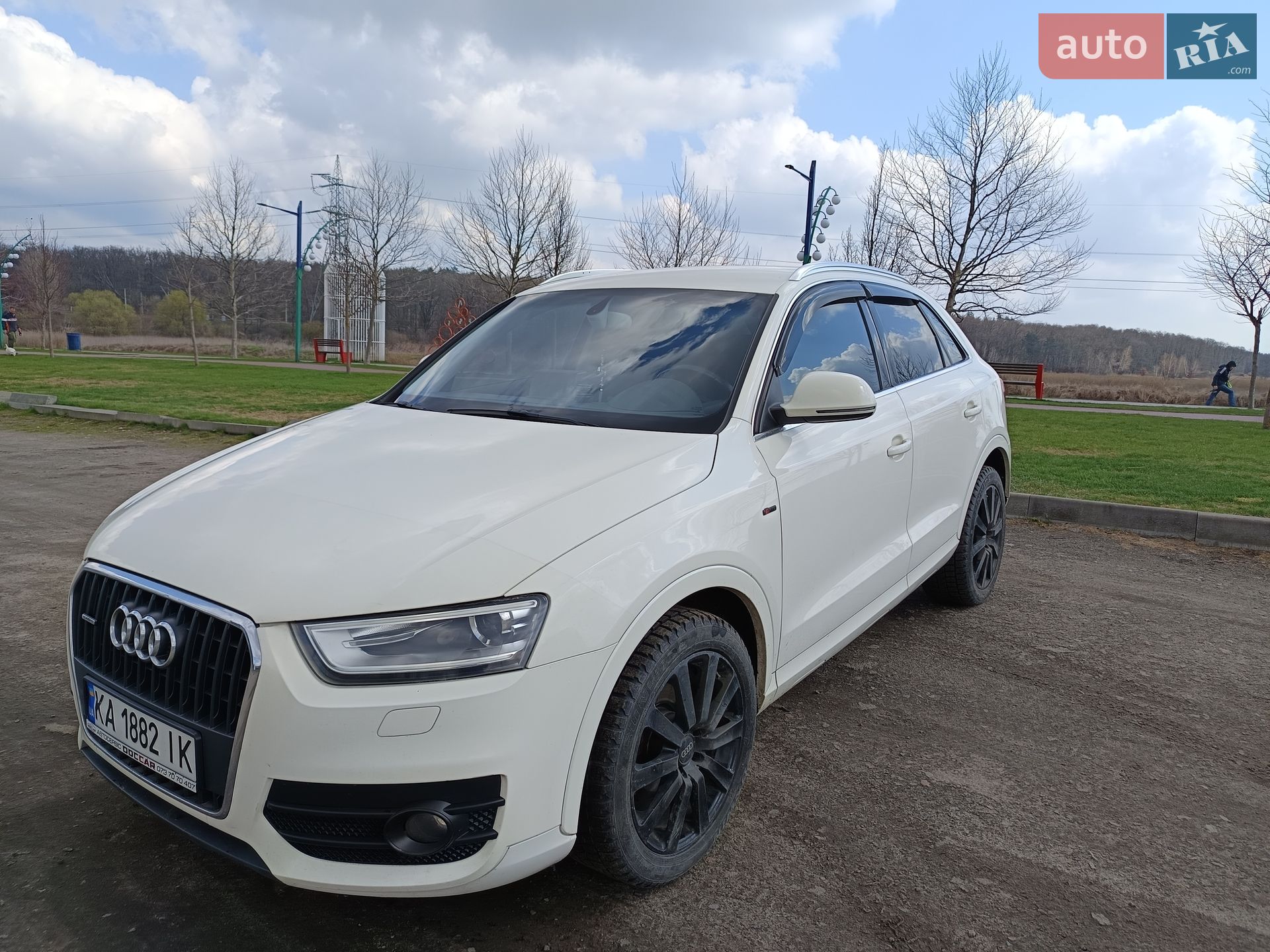 Audi Q3 2012 VIN WAUZZZ8U3DR054111 фото оголошення 14 з 44