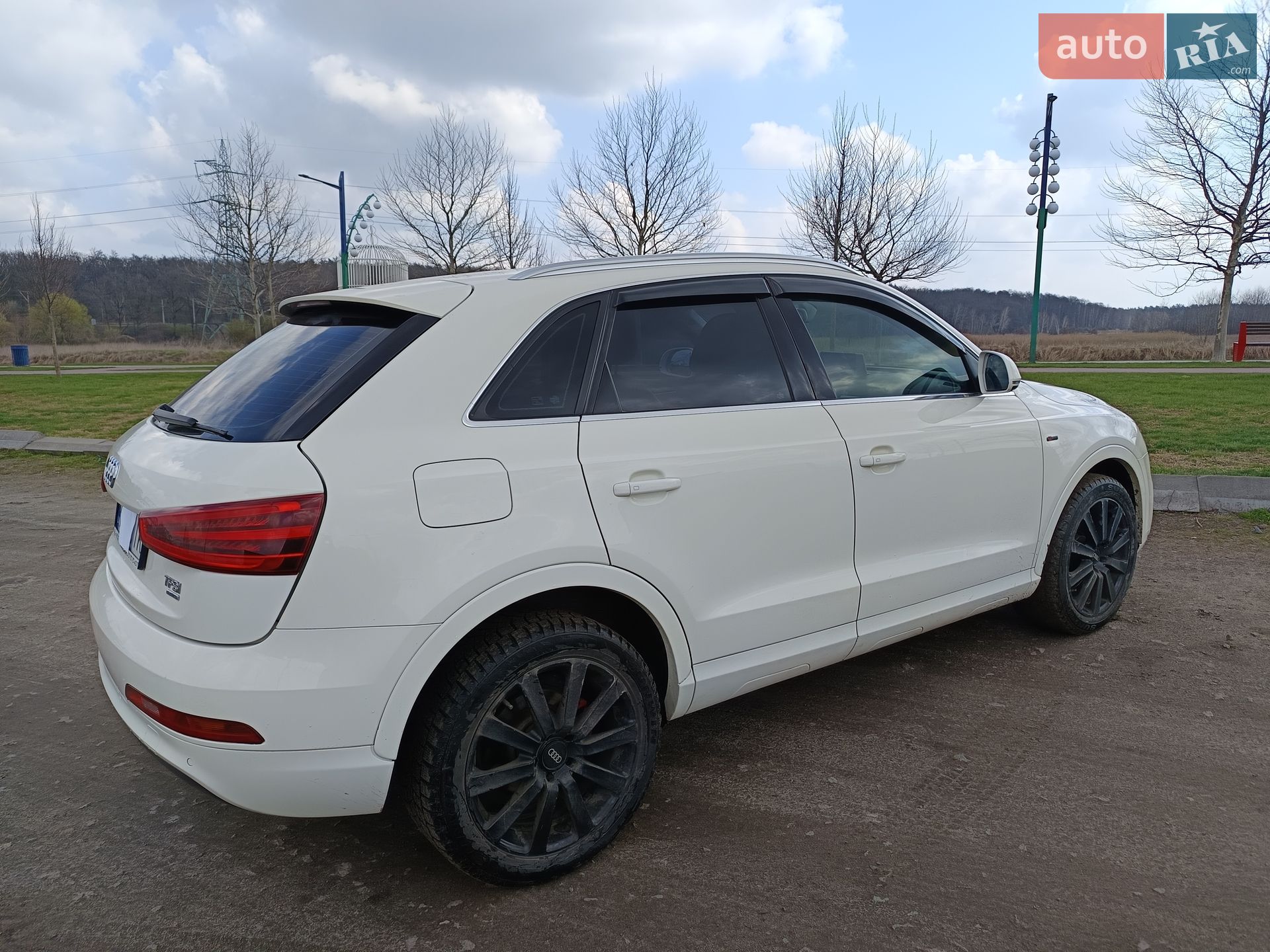 Audi Q3 2012 VIN WAUZZZ8U3DR054111 фото оголошення 22 з 44