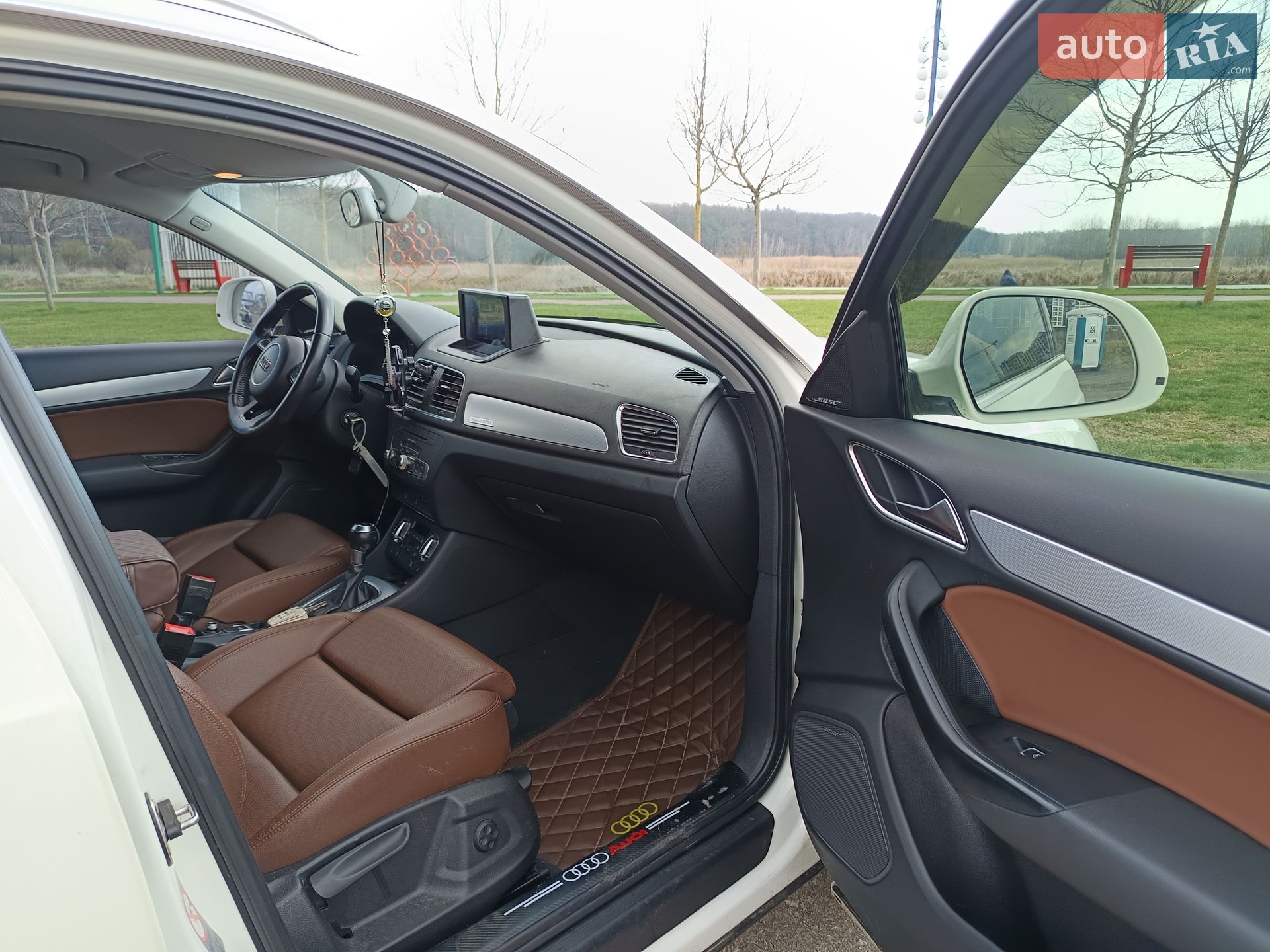 Audi Q3 2012 VIN WAUZZZ8U3DR054111 фото оголошення 29 з 44