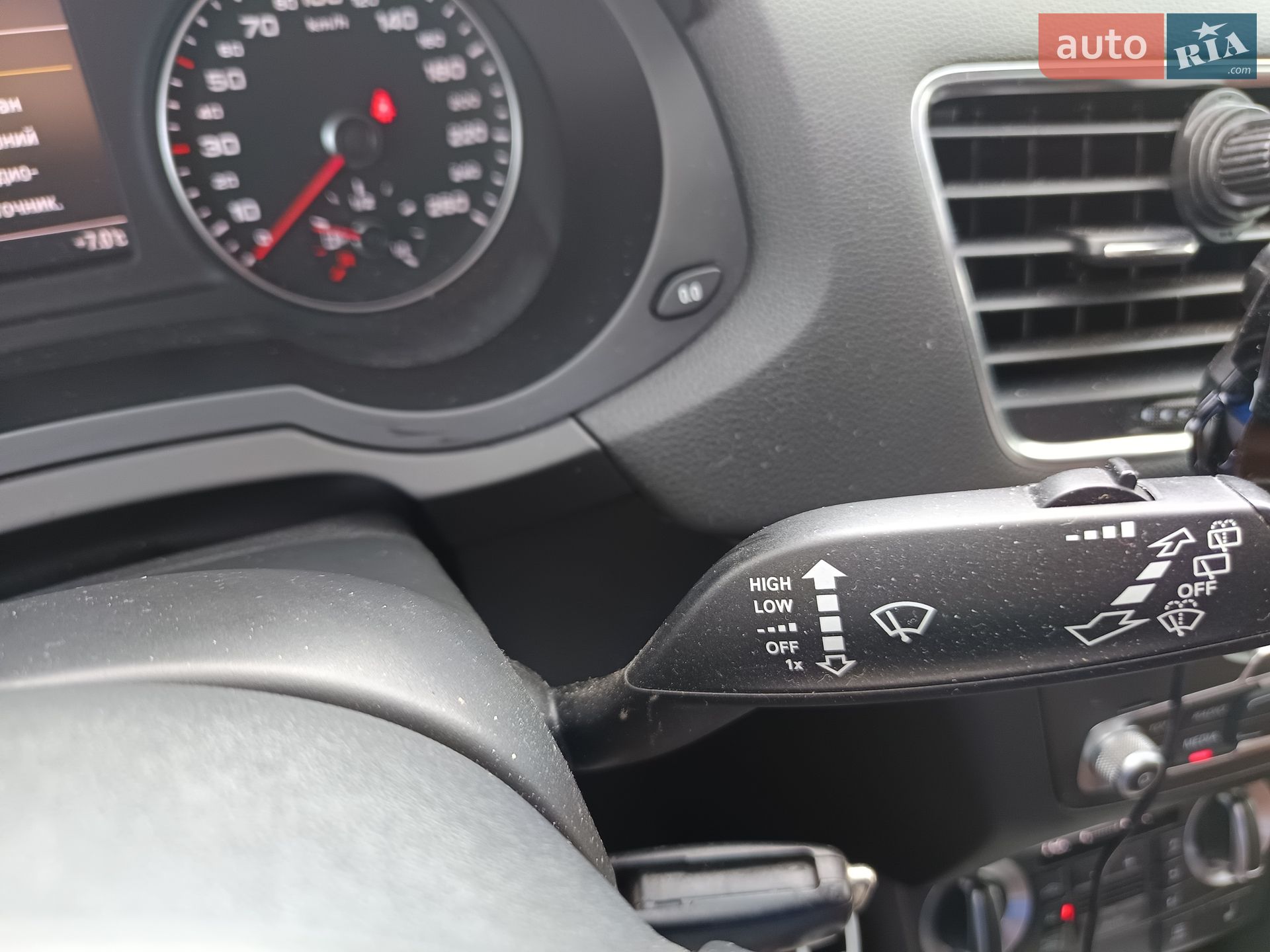 Audi Q3 2012 VIN WAUZZZ8U3DR054111 фото оголошення 38 з 44