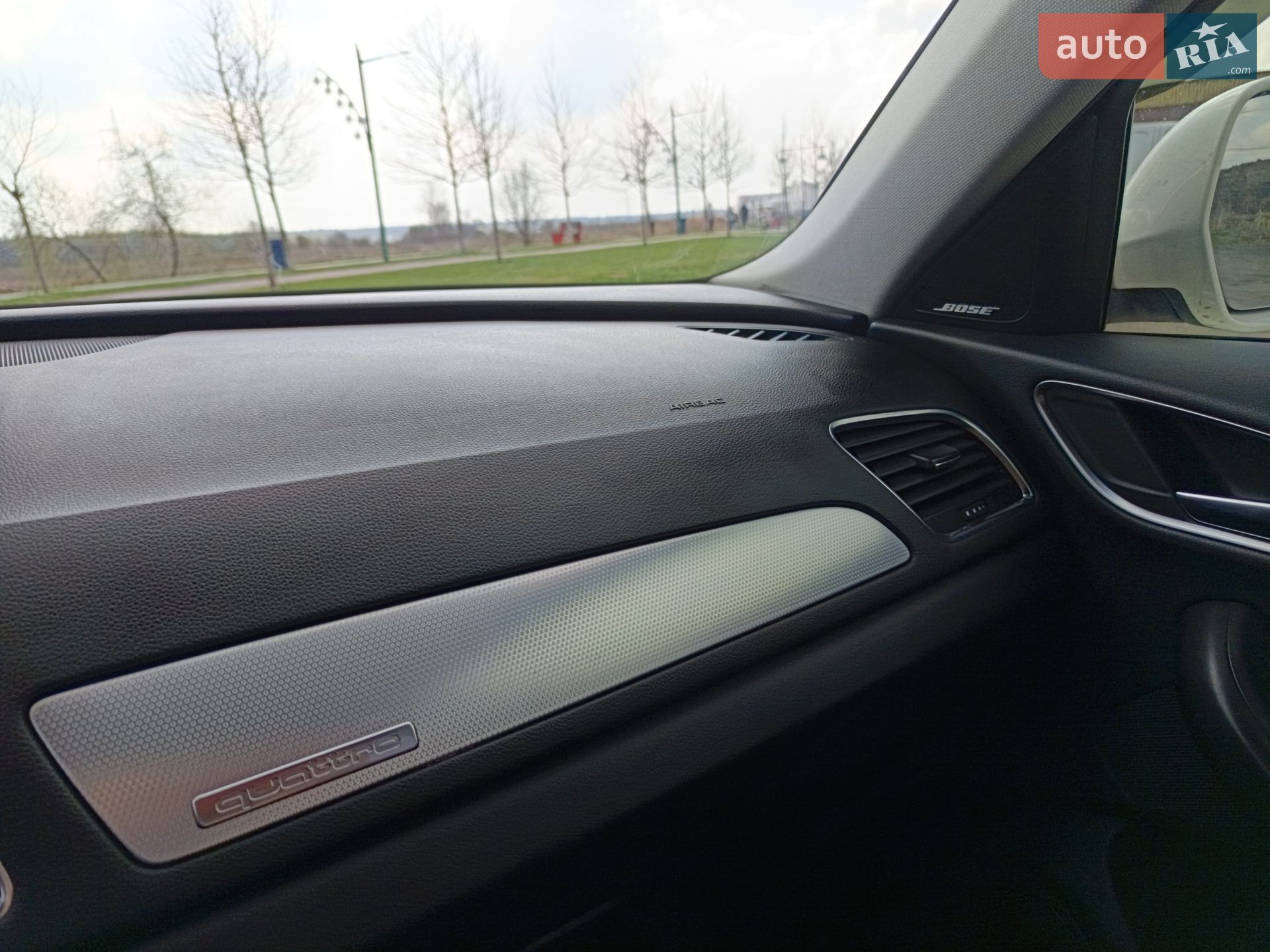 Audi Q3 2012 VIN WAUZZZ8U3DR054111 фото оголошення 44 з 44