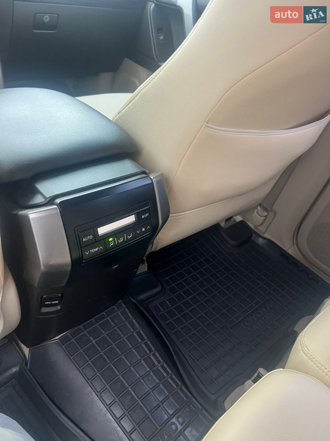Toyota Land Cruiser Prado 2010 VIN JTEBX9FJ5A5003890 фото оголошення 13 з 21