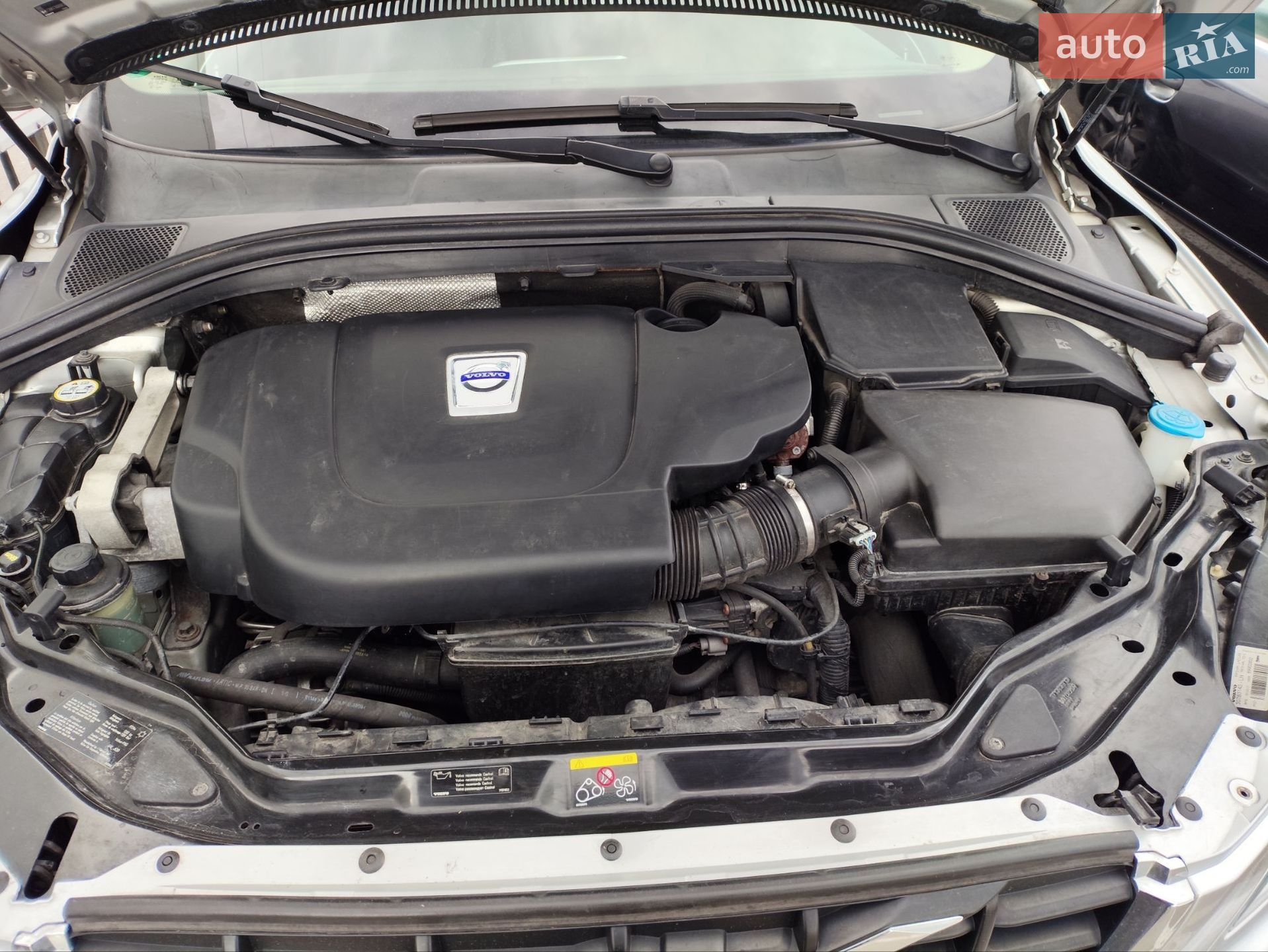 Volvo XC60 2011 VIN YV1DZ8056B2200041 фото оголошення 2 з 34