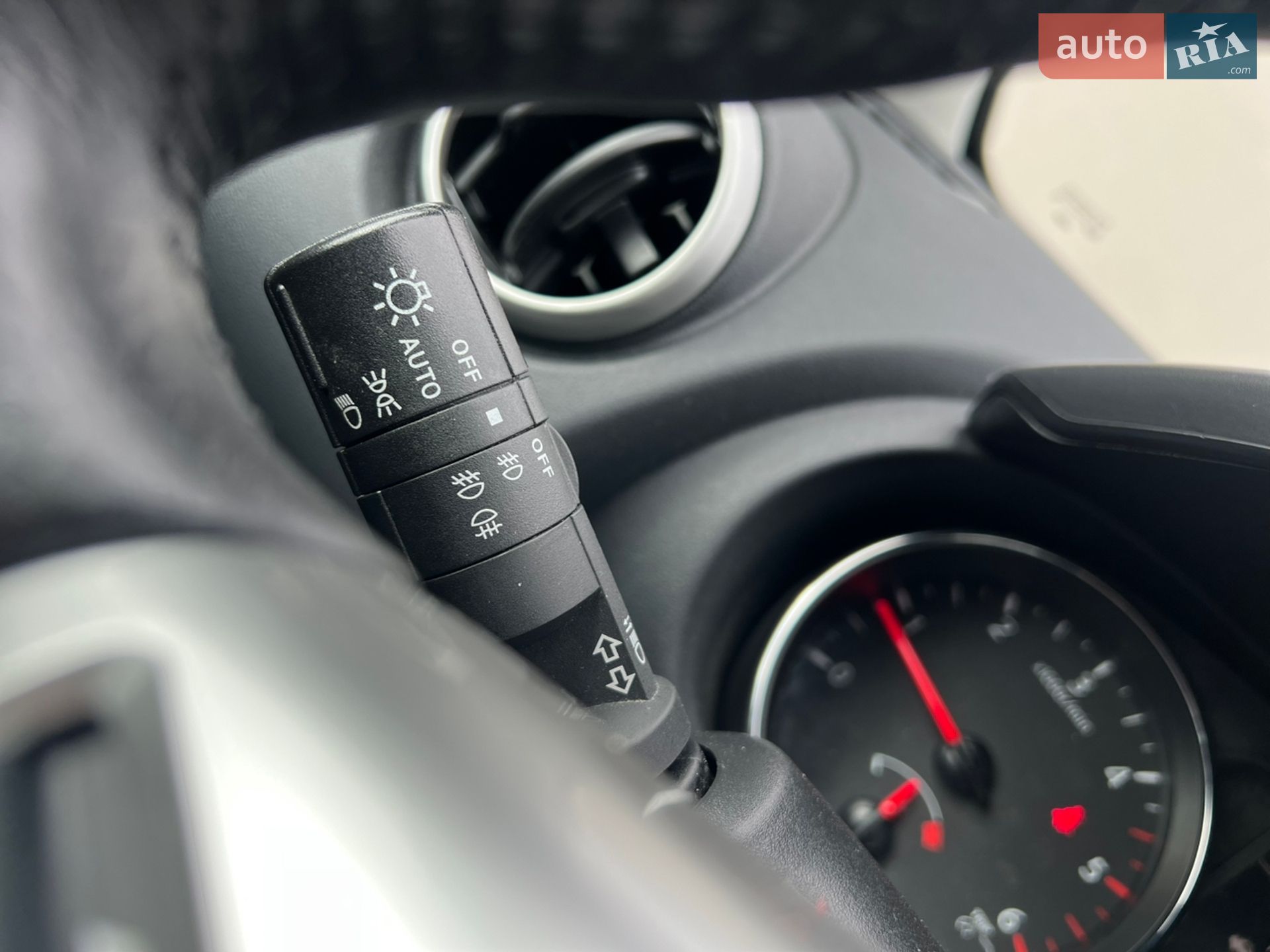 Nissan Qashqai 2013 VIN SJNFEAJ10U2838242 фото оголошення 27 з 34