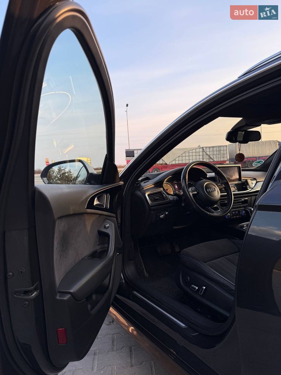Audi A6 2016 VIN WAUZZZ4G4HN032227 фото оголошення 33 з 69