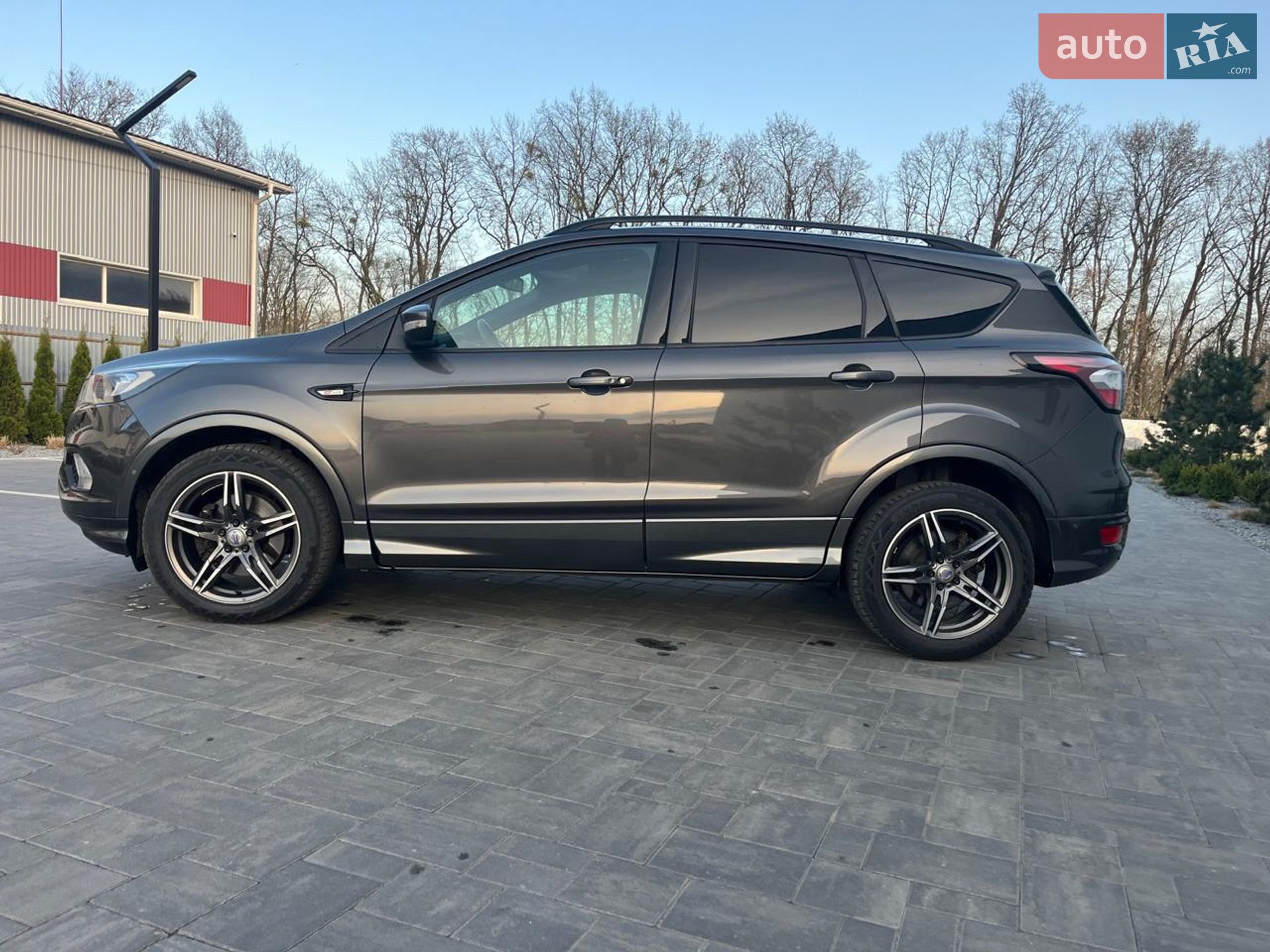 Ford Kuga 2018 VIN WF0AXXWPMAJY22208 фото оголошення 5 з 95