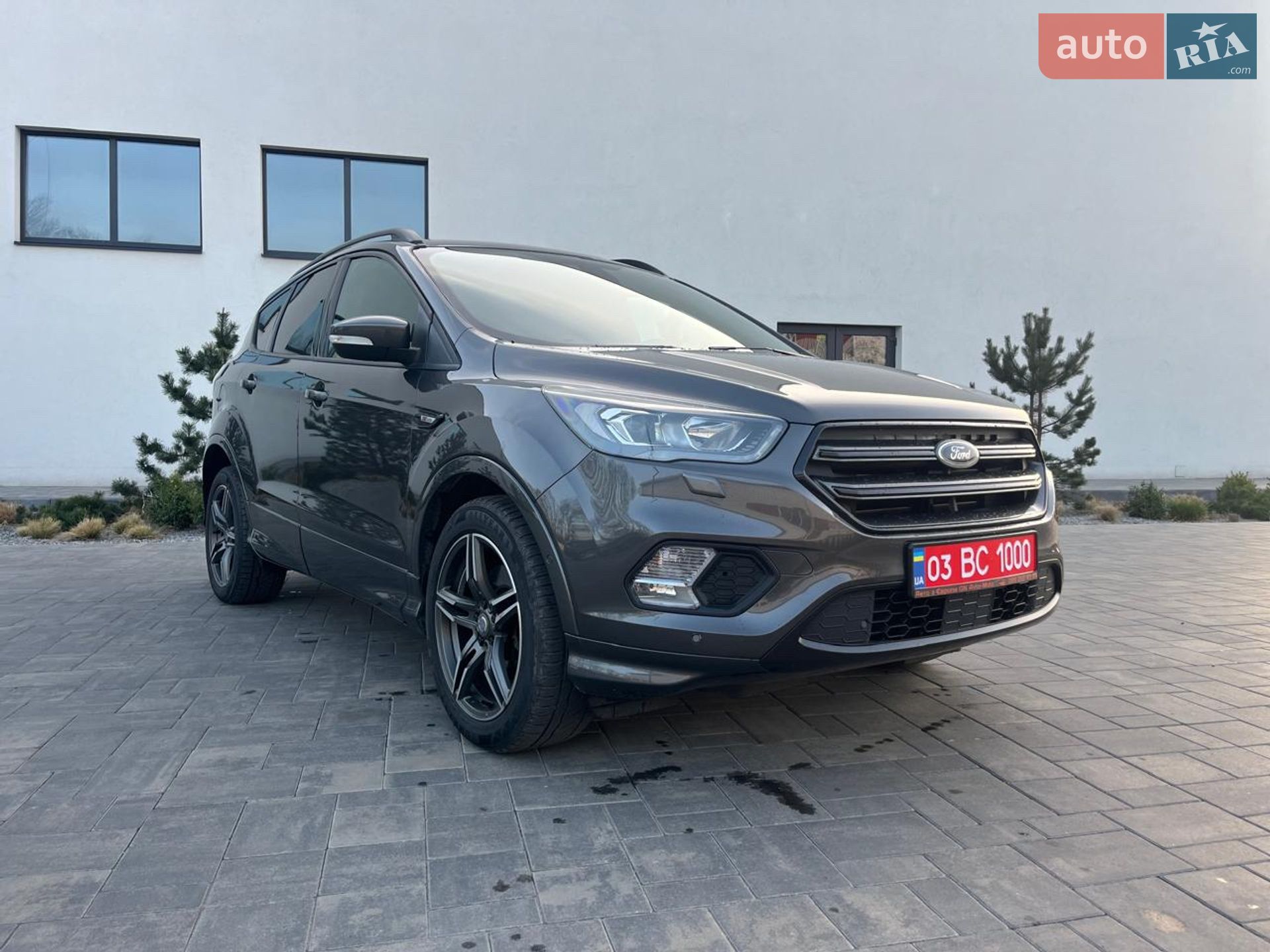 Ford Kuga 2018 VIN WF0AXXWPMAJY22208 фото оголошення 12 з 95