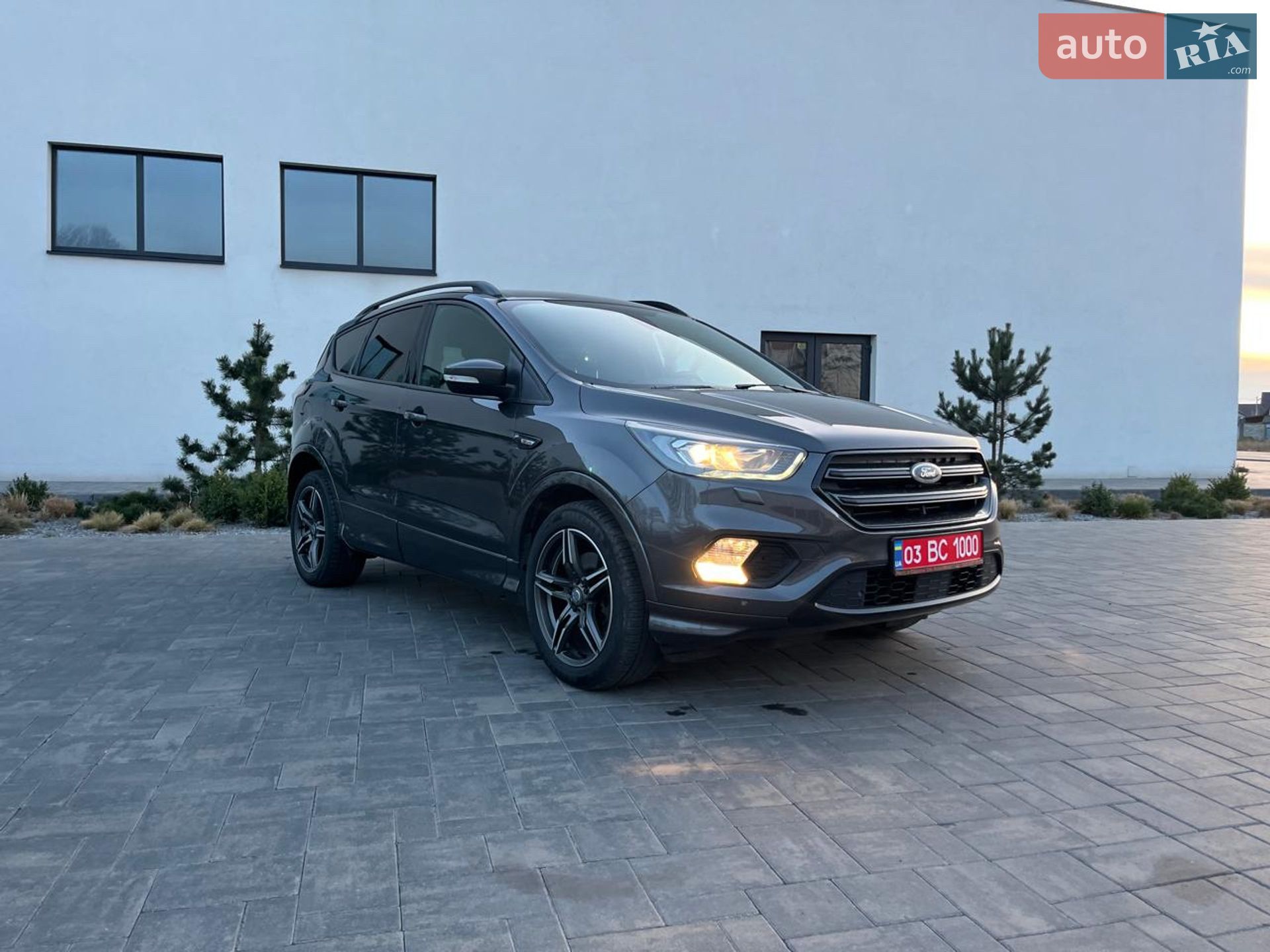 Ford Kuga 2018 VIN WF0AXXWPMAJY22208 фото оголошення 20 з 95