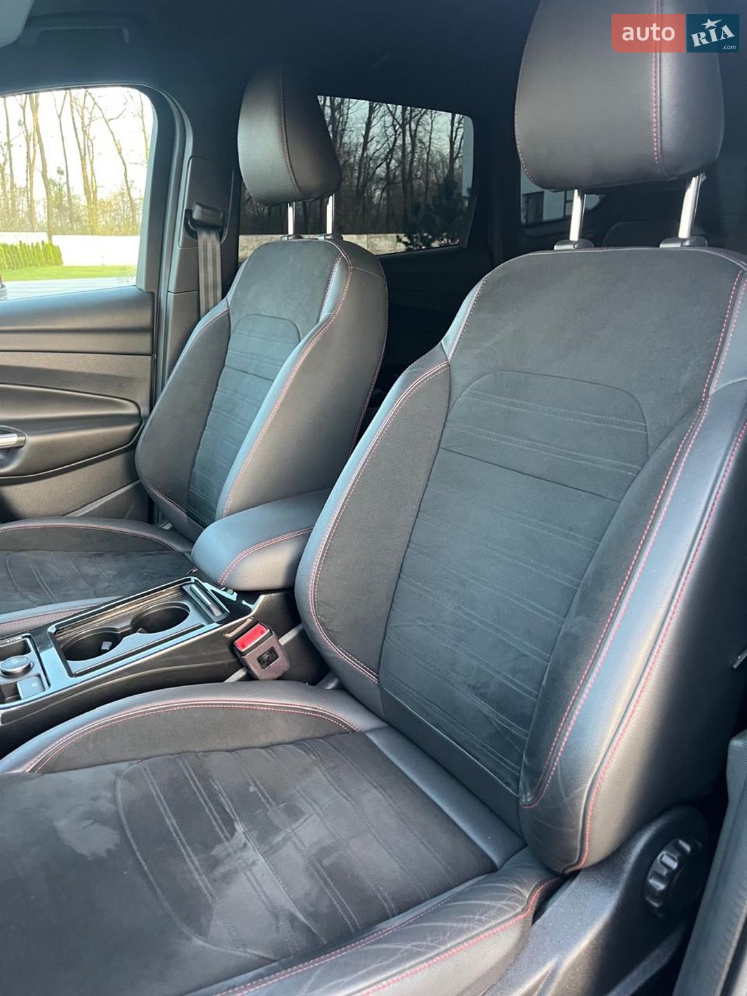 Ford Kuga 2018 VIN WF0AXXWPMAJY22208 фото оголошення 43 з 95
