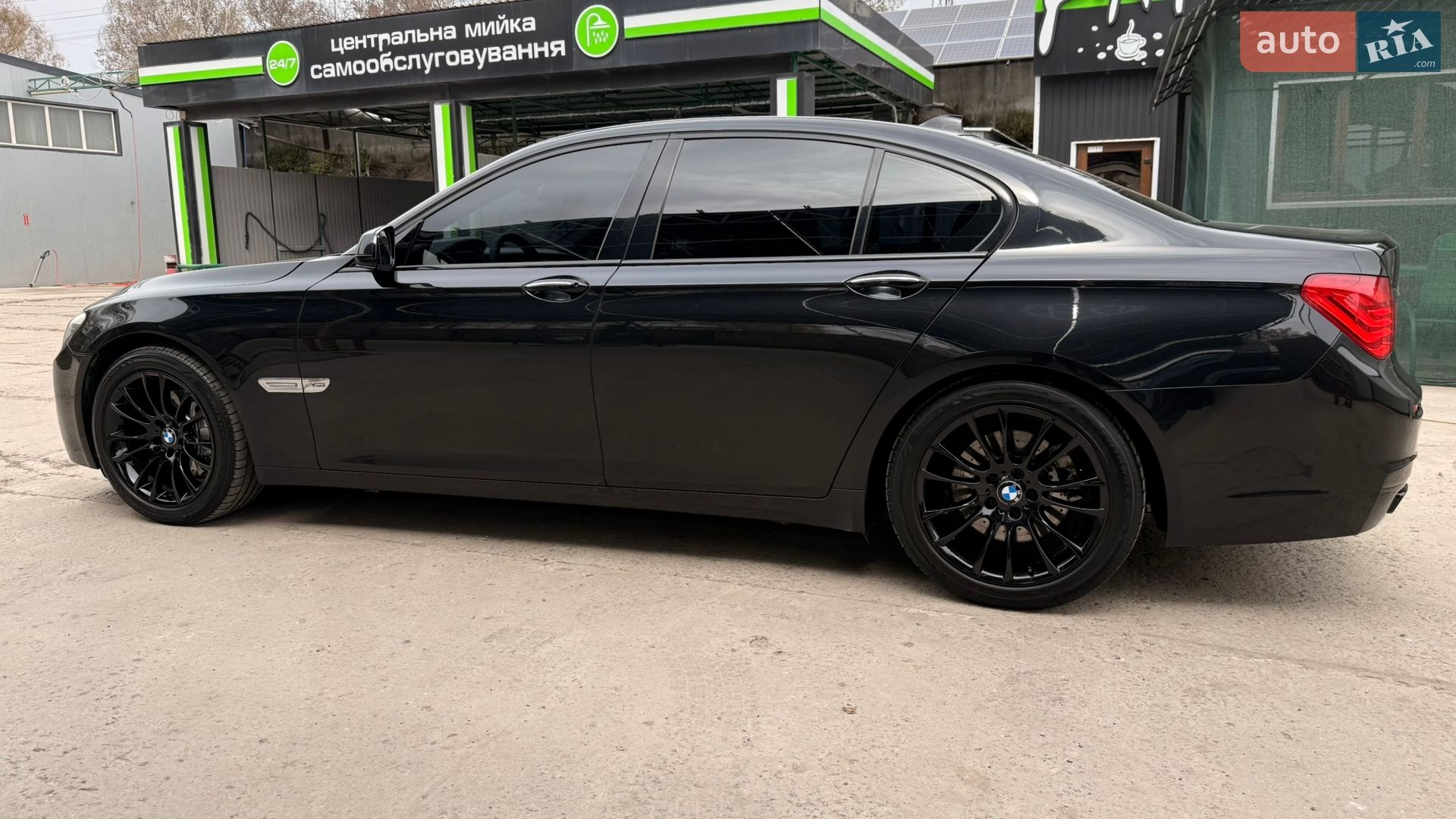BMW 7 Series 2010 VIN WBAKC01050C498691 фото оголошення 13 з 35