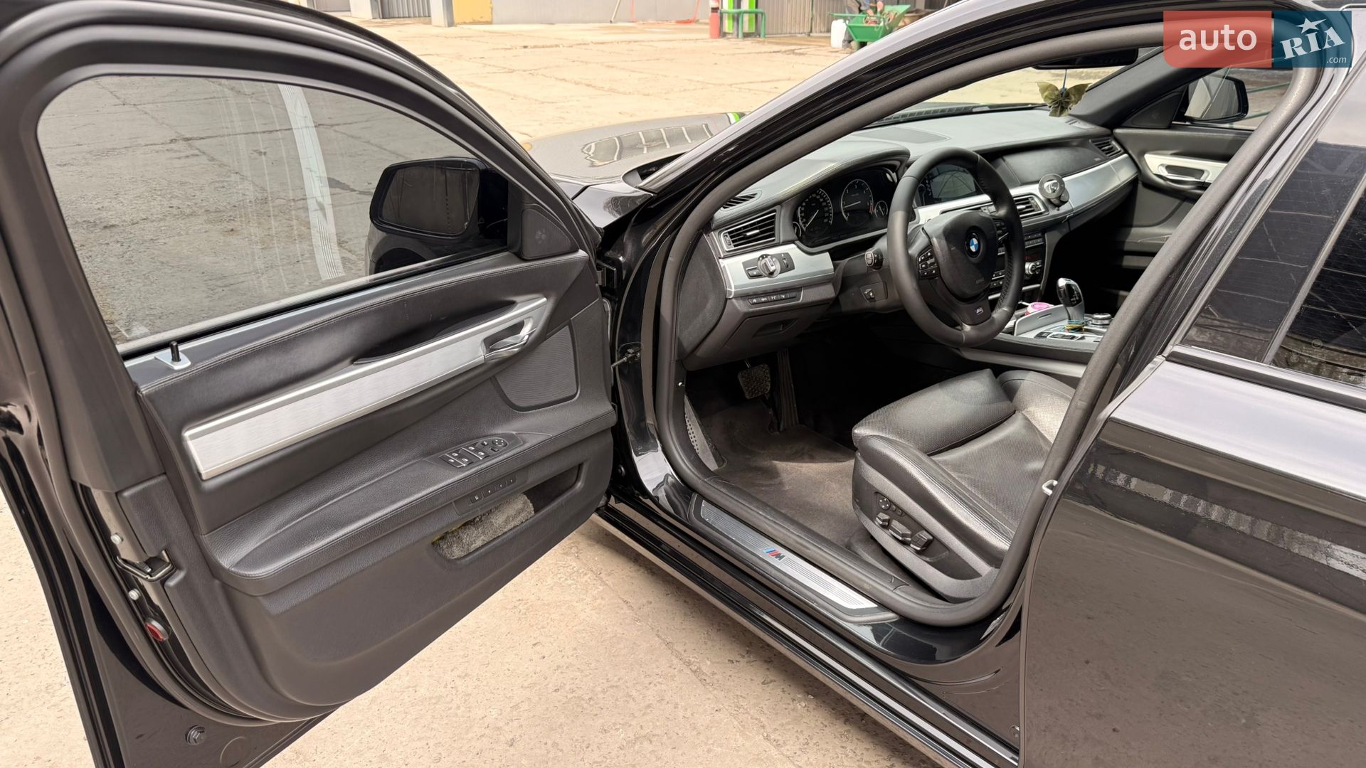 BMW 7 Series 2010 VIN WBAKC01050C498691 фото оголошення 23 з 35