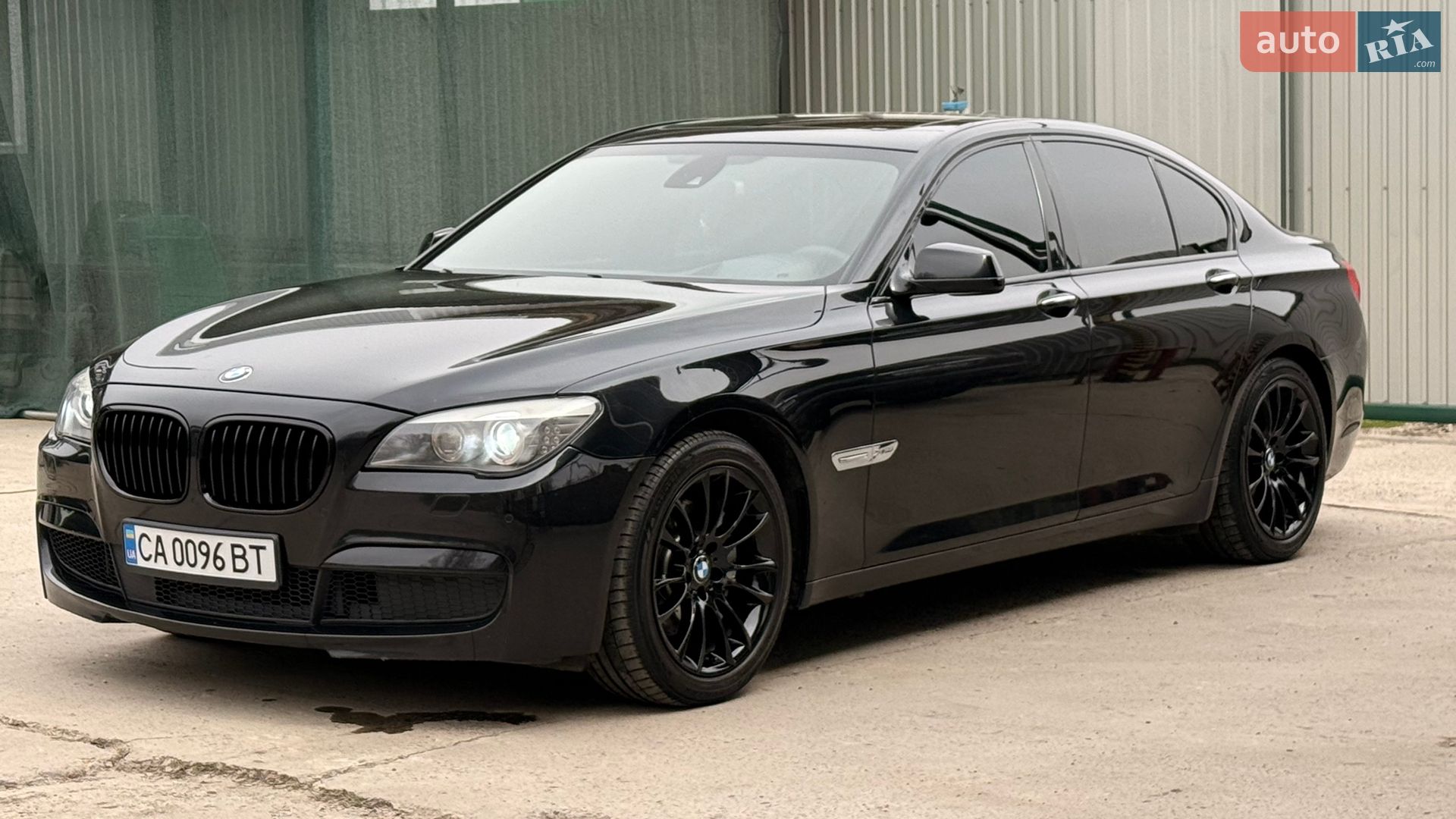 BMW 7 Series 2010 VIN WBAKC01050C498691 фото оголошення 3 з 35